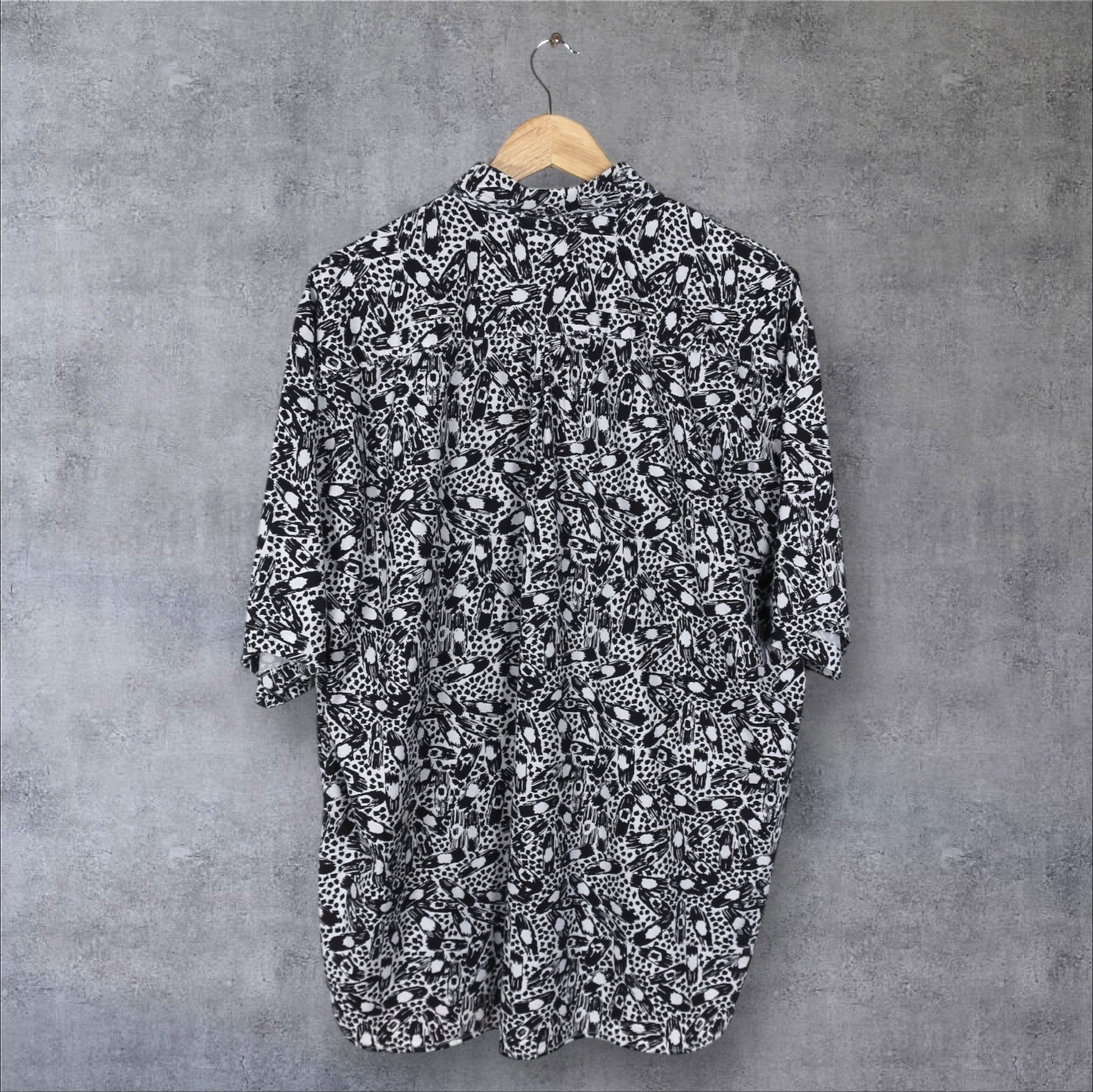 VINTAGE GUESS BUTTON-UP SHIRT - XL