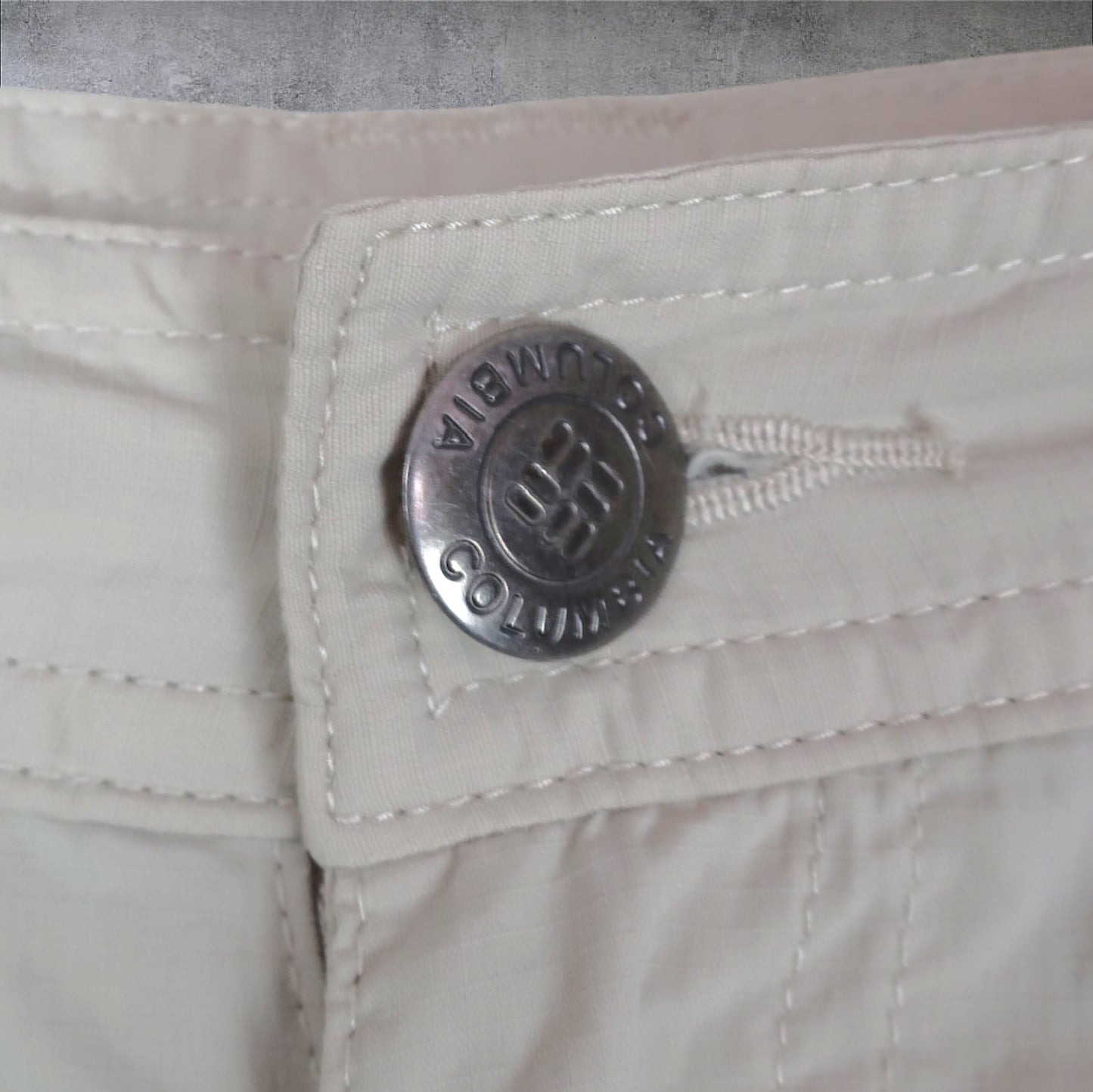 VINTAGE COLUMBIA CARGO PANTS - 36”