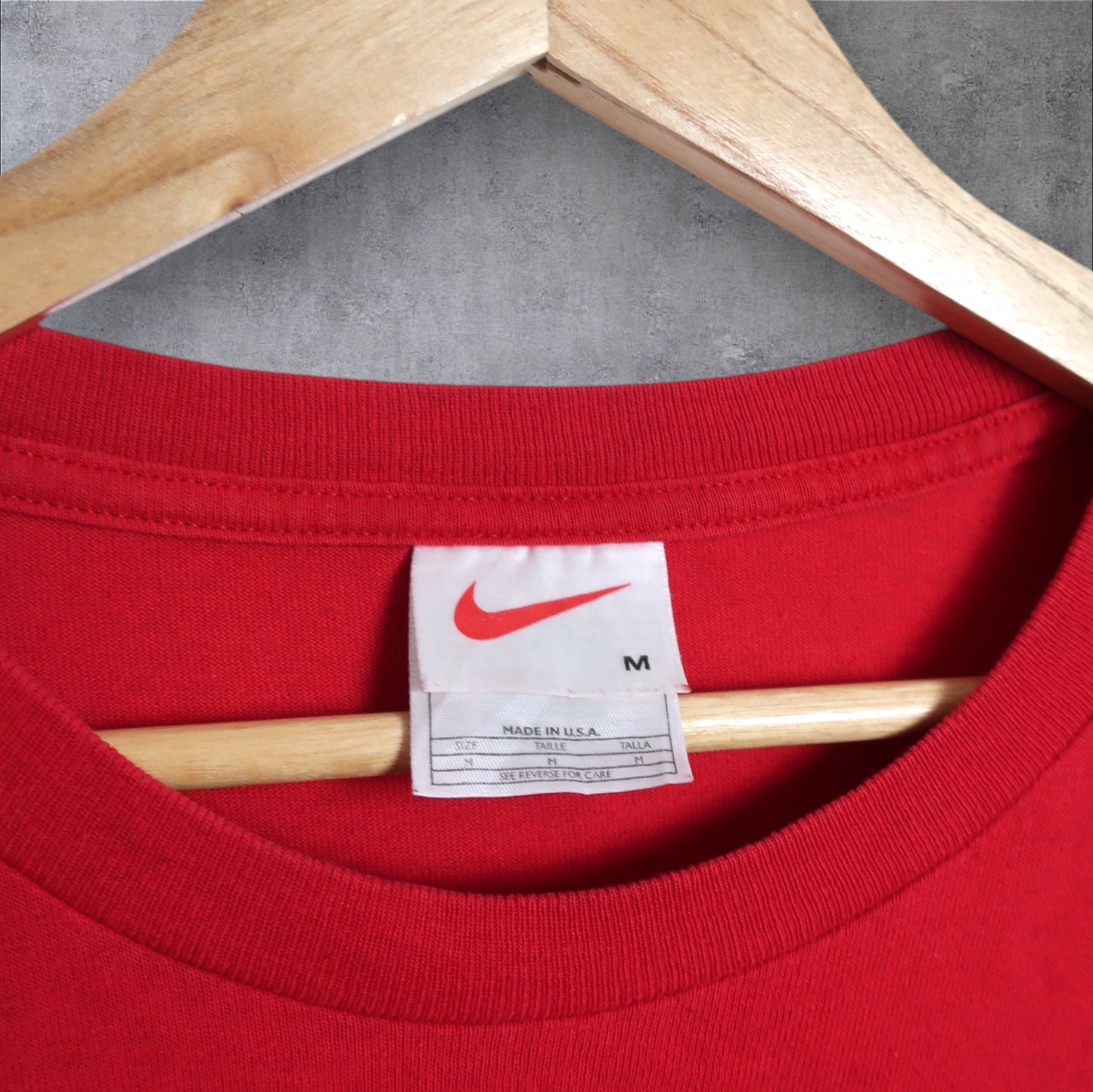 VINTAGE NIKE T-SHIRT - M