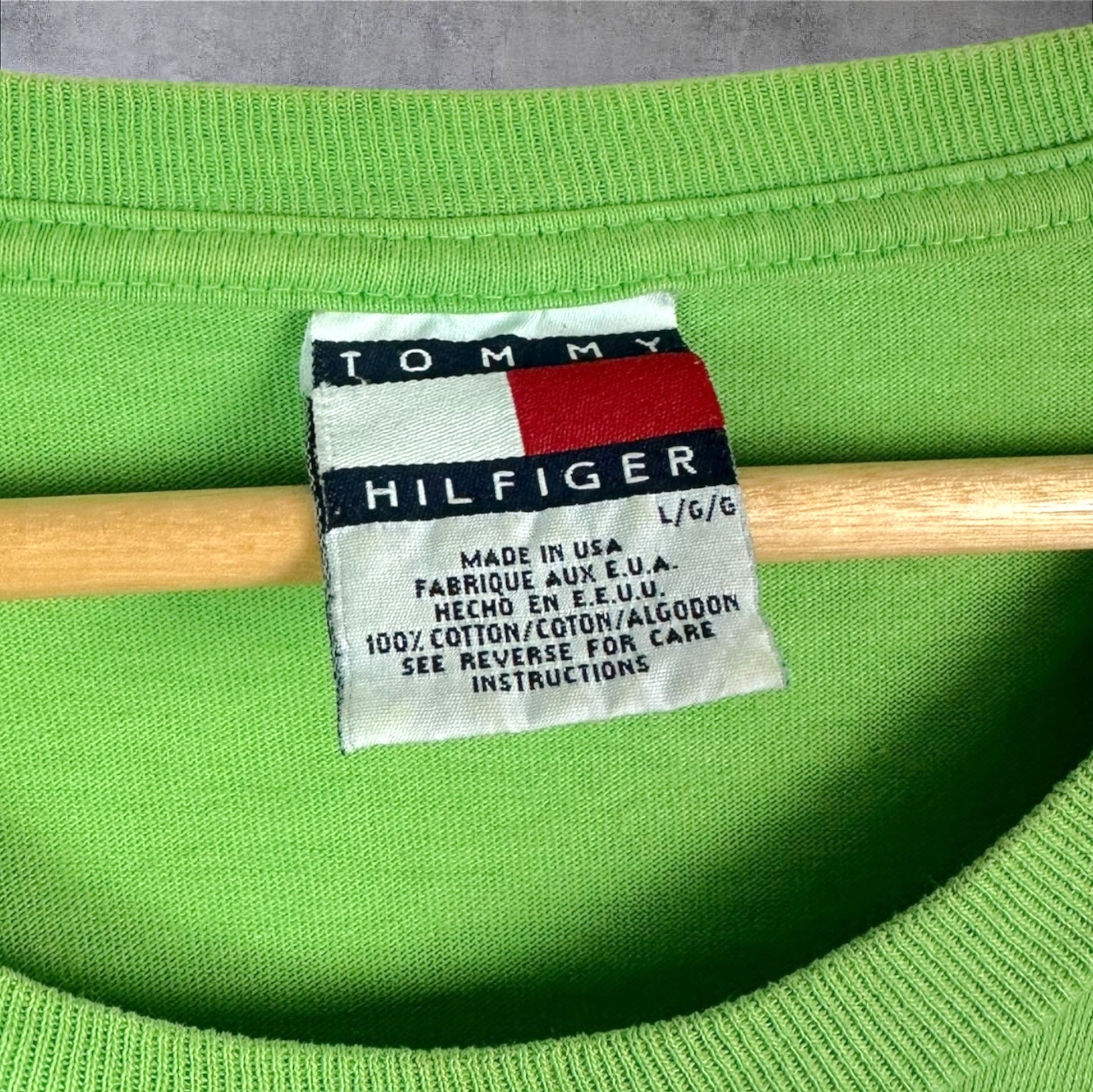 VINTAGE TOMMY HILFIGER T-SHIRT - L