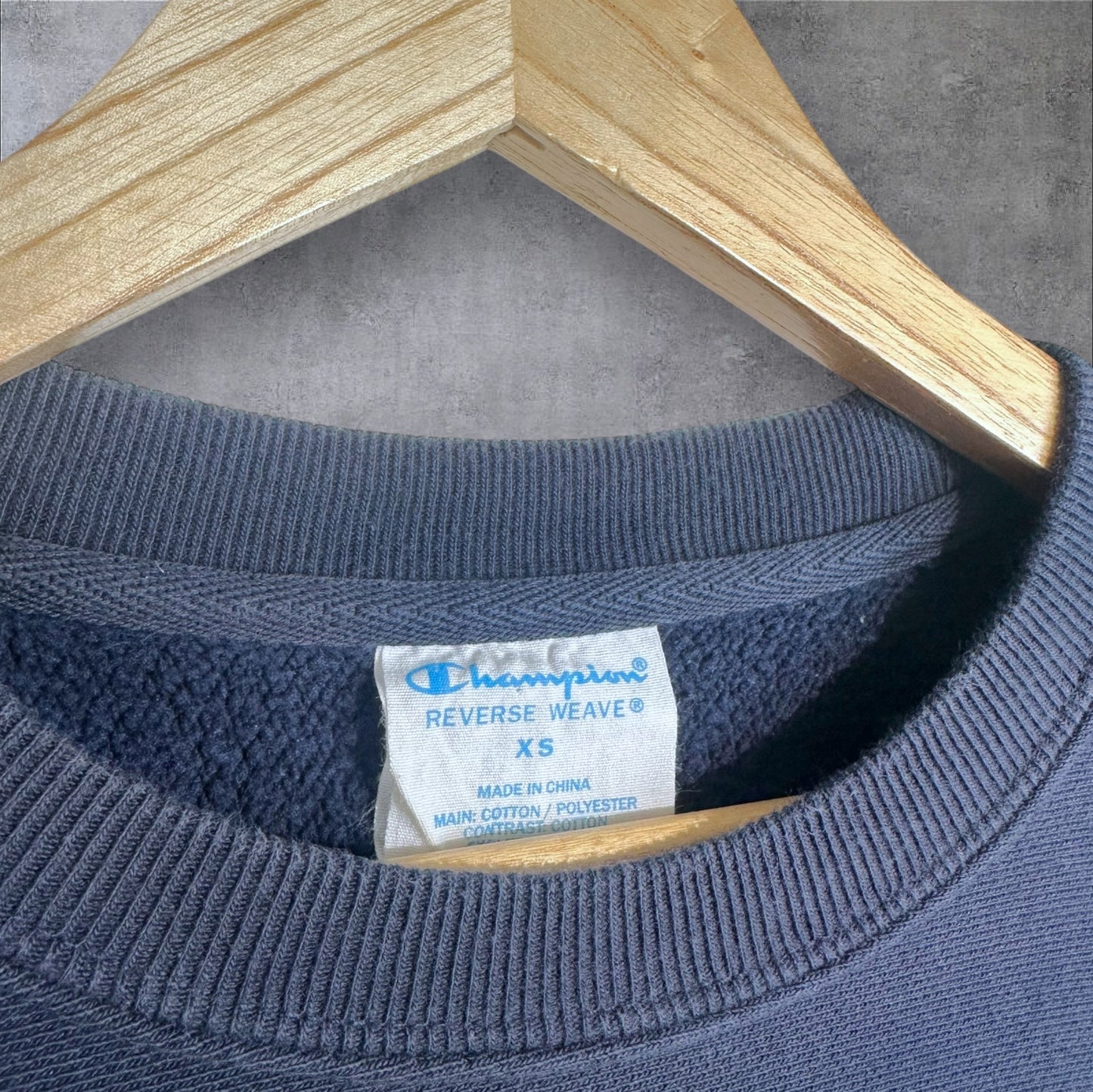 VINTAGE CHAMPION SWEATER - XS