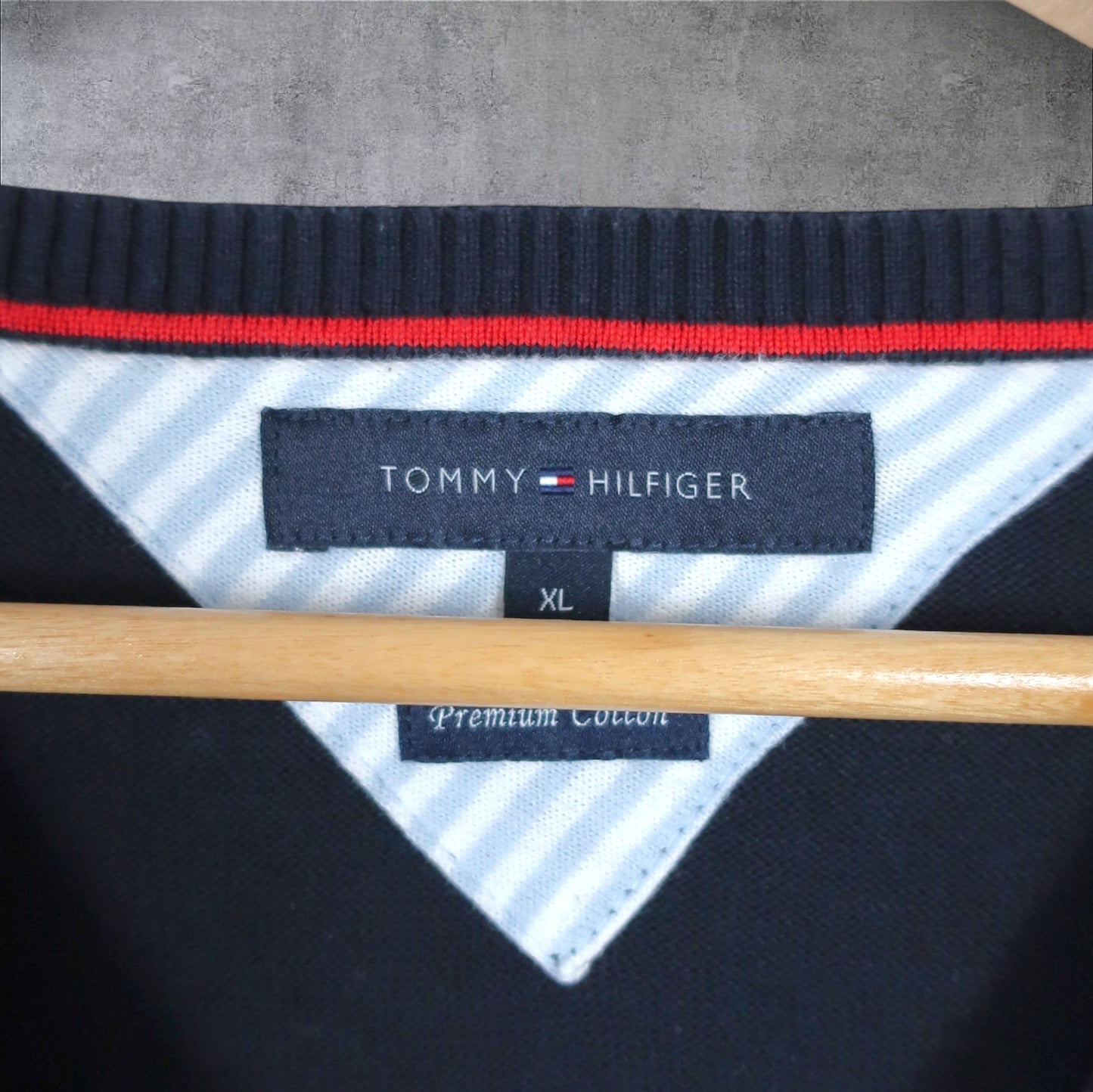 VINTAGE TOMMY HILFIGER KNIT SWEATER VEST - L/XL