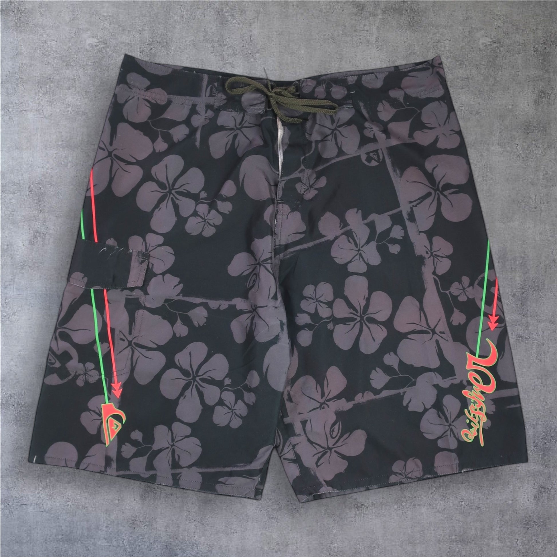 VINTAGE QUIKSILVER BOARD SHORTS - 38”