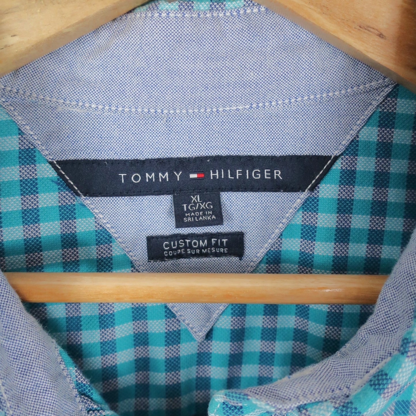 VINTAGE TOMMY HILFIGER BUTTON-UP SHIRT - XL