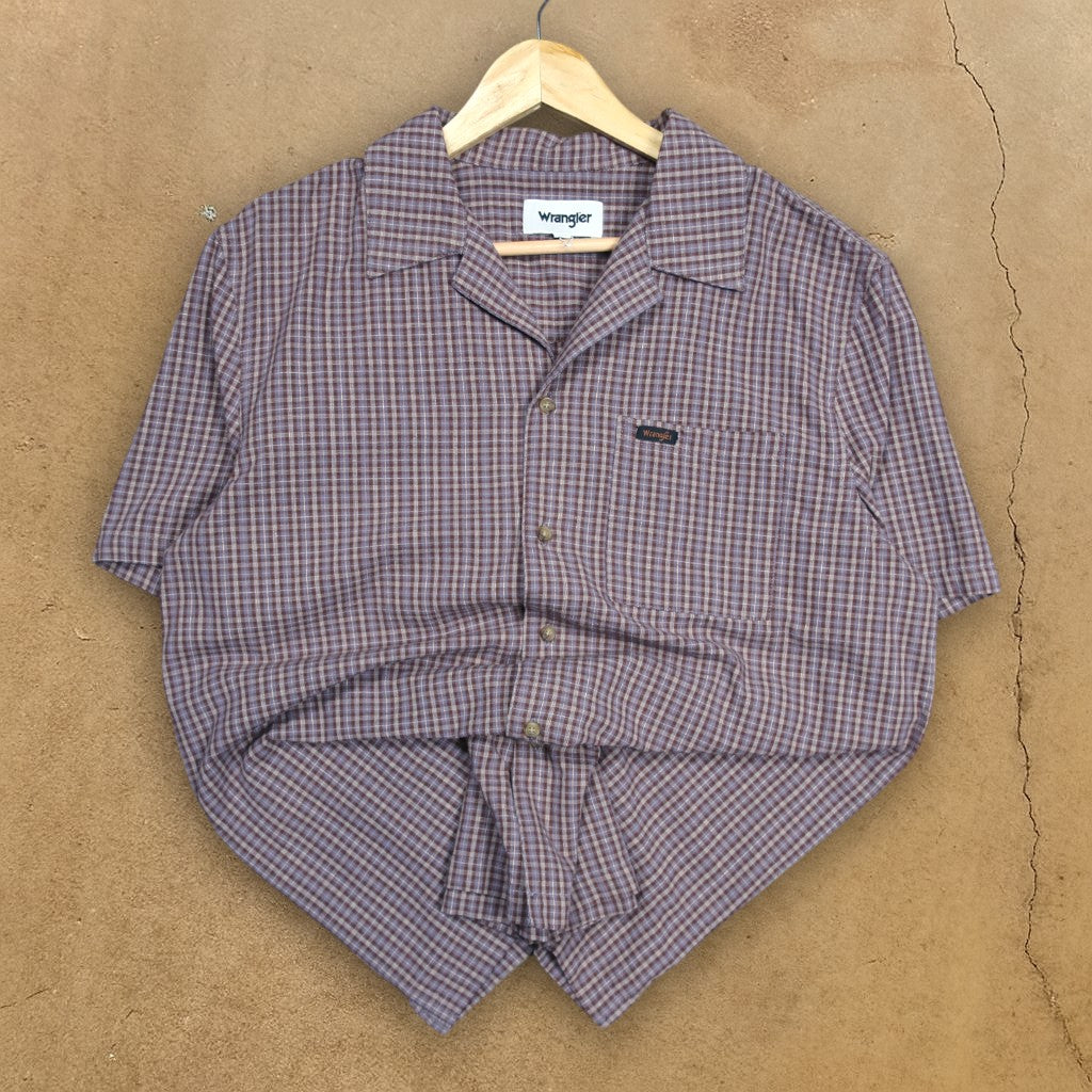 WRANGLER BUTTON-UP SHIRT - M