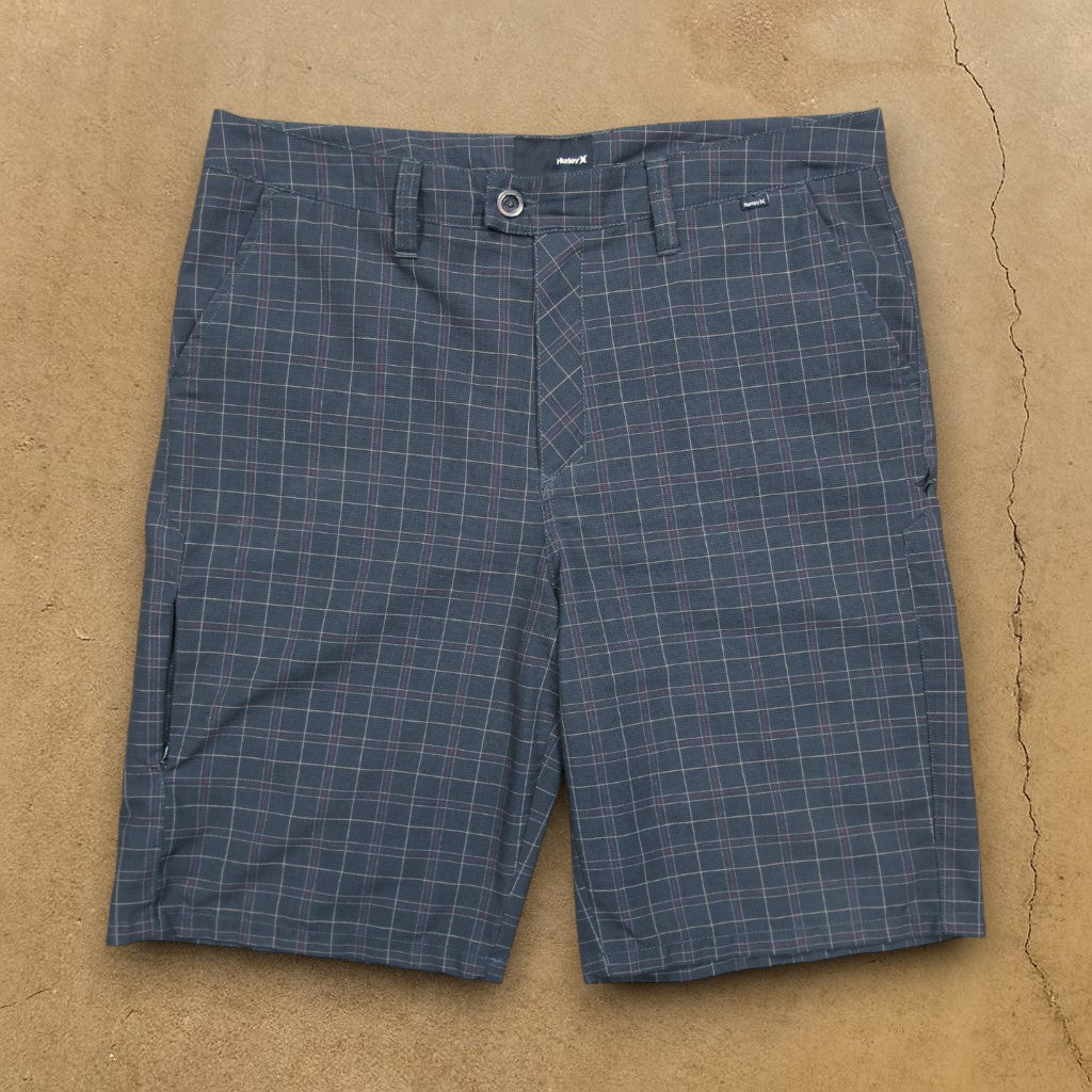 VINTAGE HURLEY SHORTS - 34"