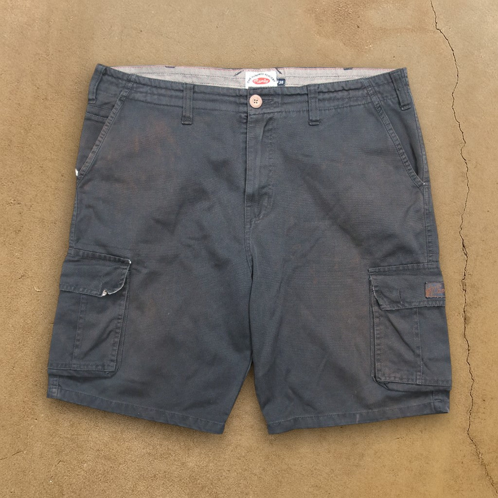 VINTAGE MAMBO CARGO SHORTS - 38"