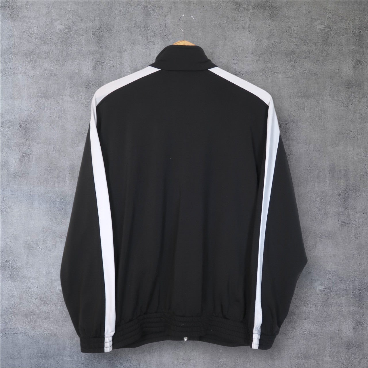 VINTAGE PUMA JACKET - S