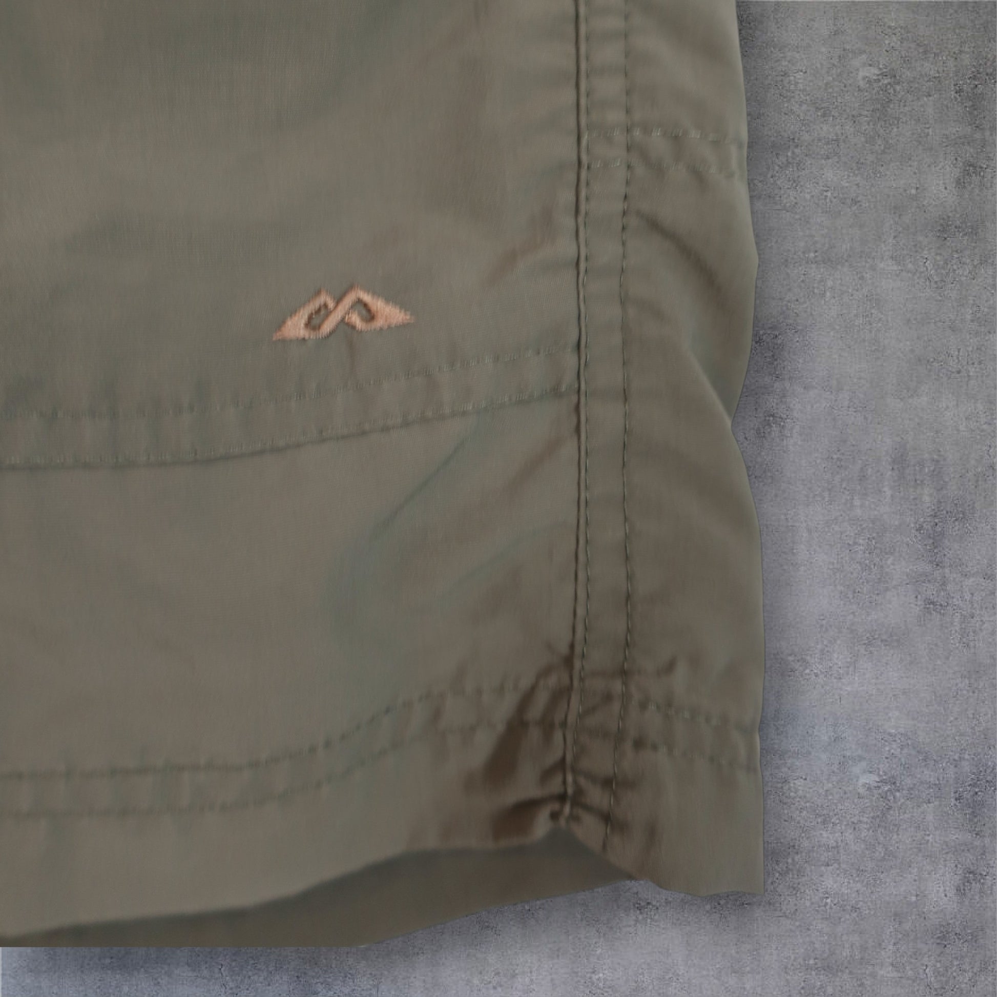 VINTAGE KATHMANDU CARGO SHORTS - XL