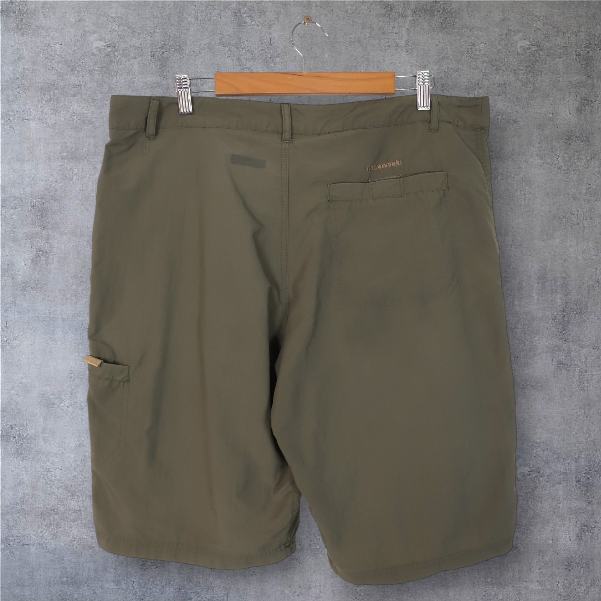 VINTAGE KATHMANDU CARGO SHORTS - XL