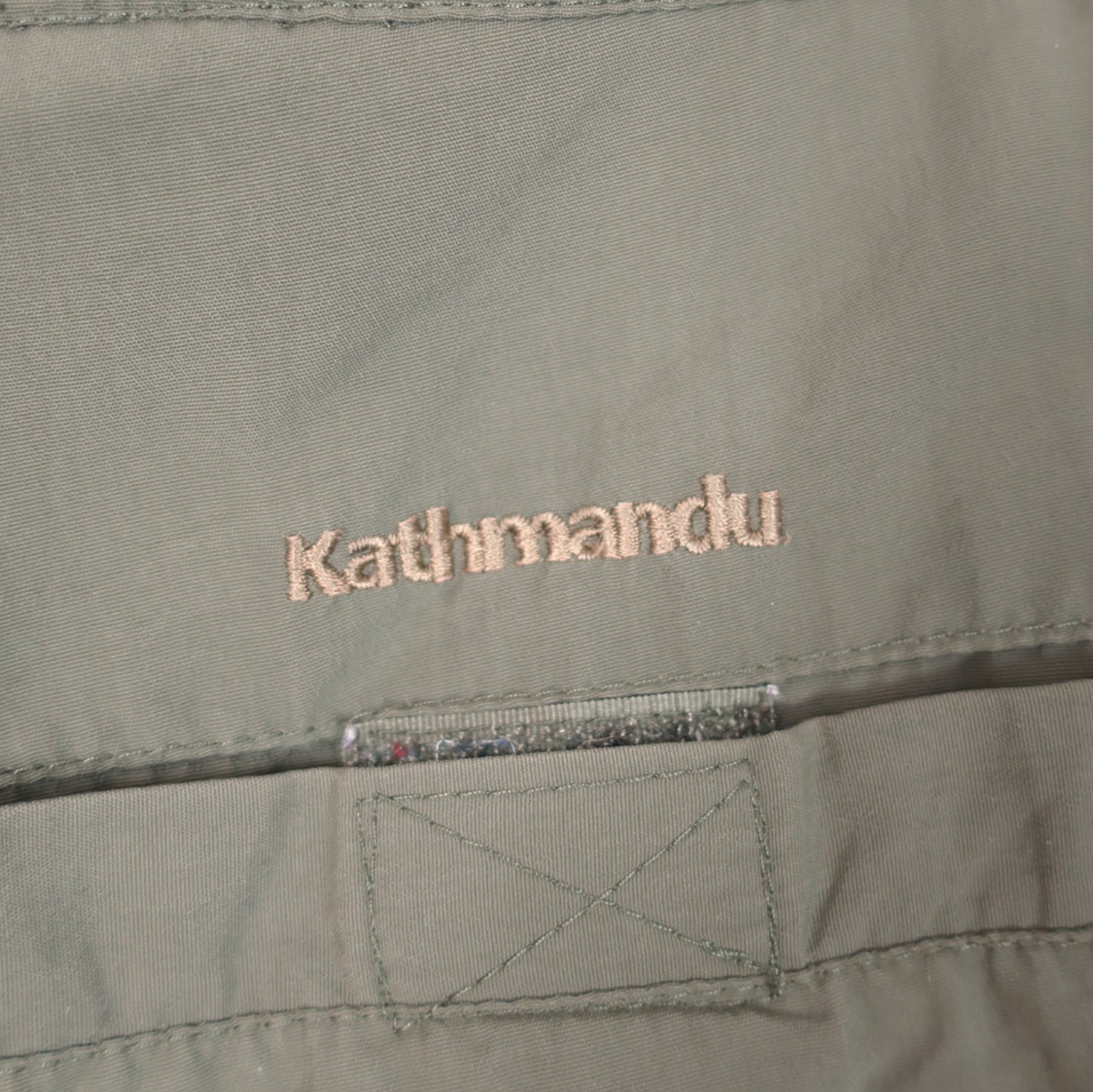 VINTAGE KATHMANDU CARGO SHORTS - XL