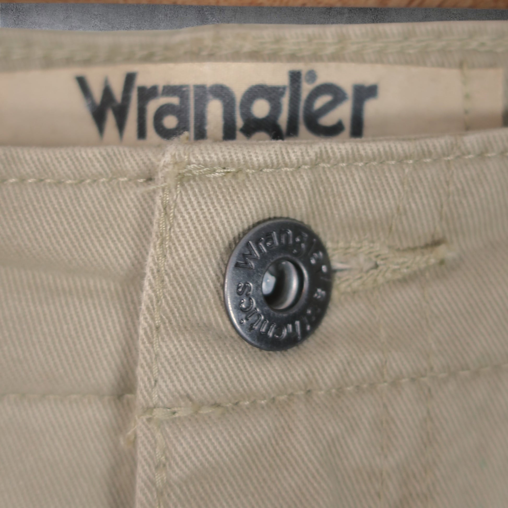 VINTAGE WRANGLER CARGO PANTS - 40"