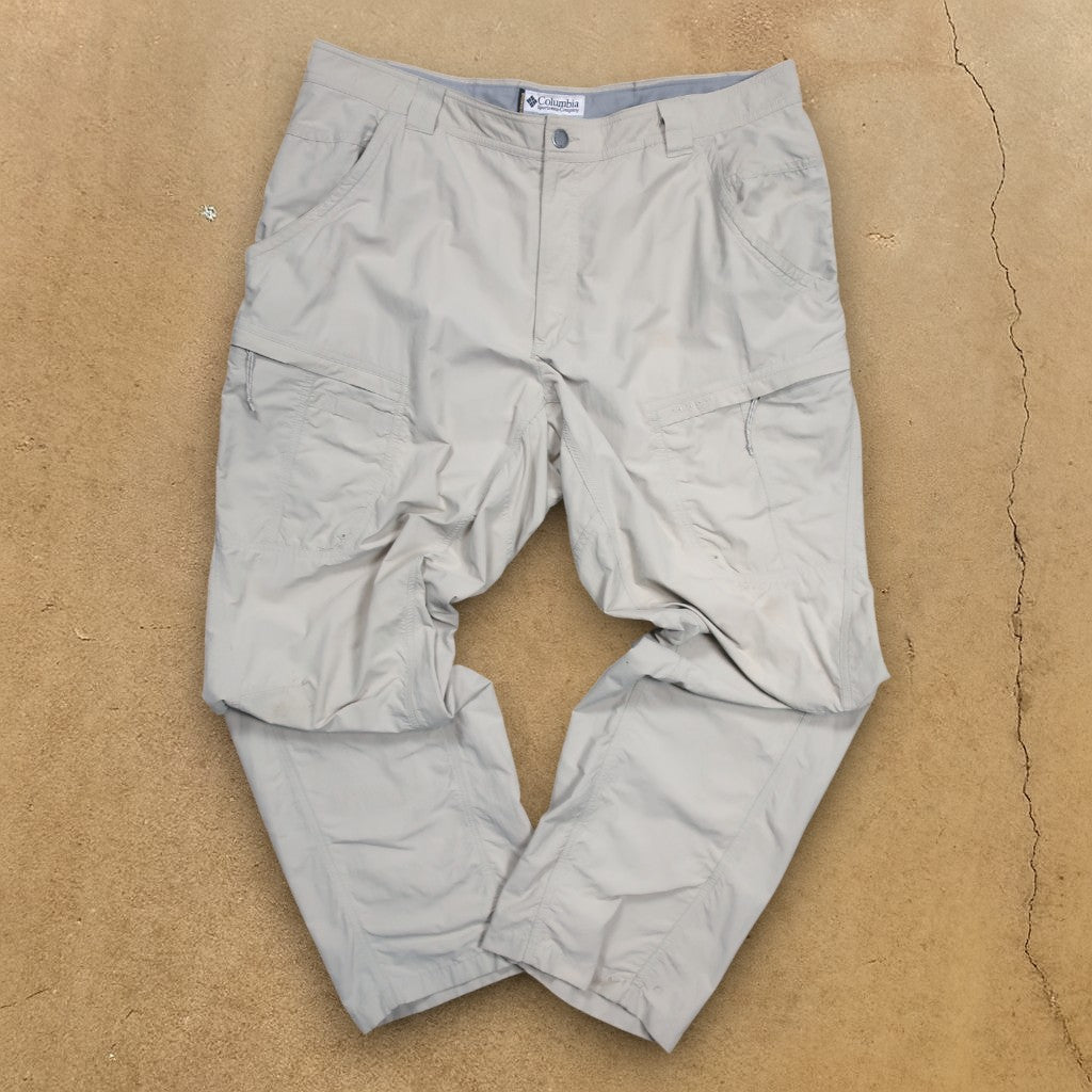 VINTAGE COLUMBIA CARGO PANTS - 38"
