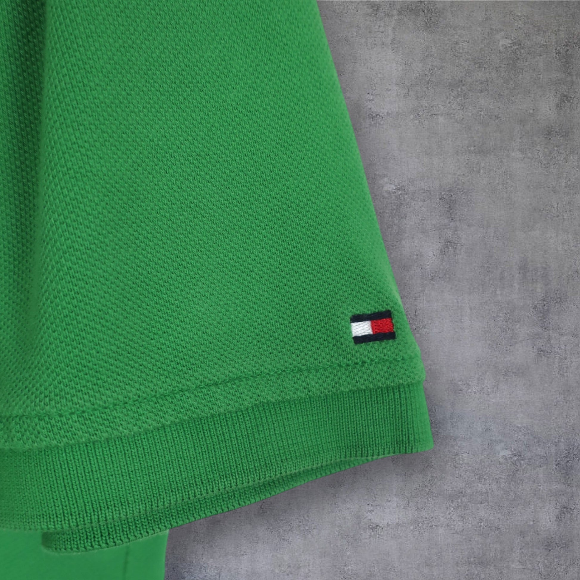 VINTAGE TOMMY HILFIGER POLO SHIRT - XL