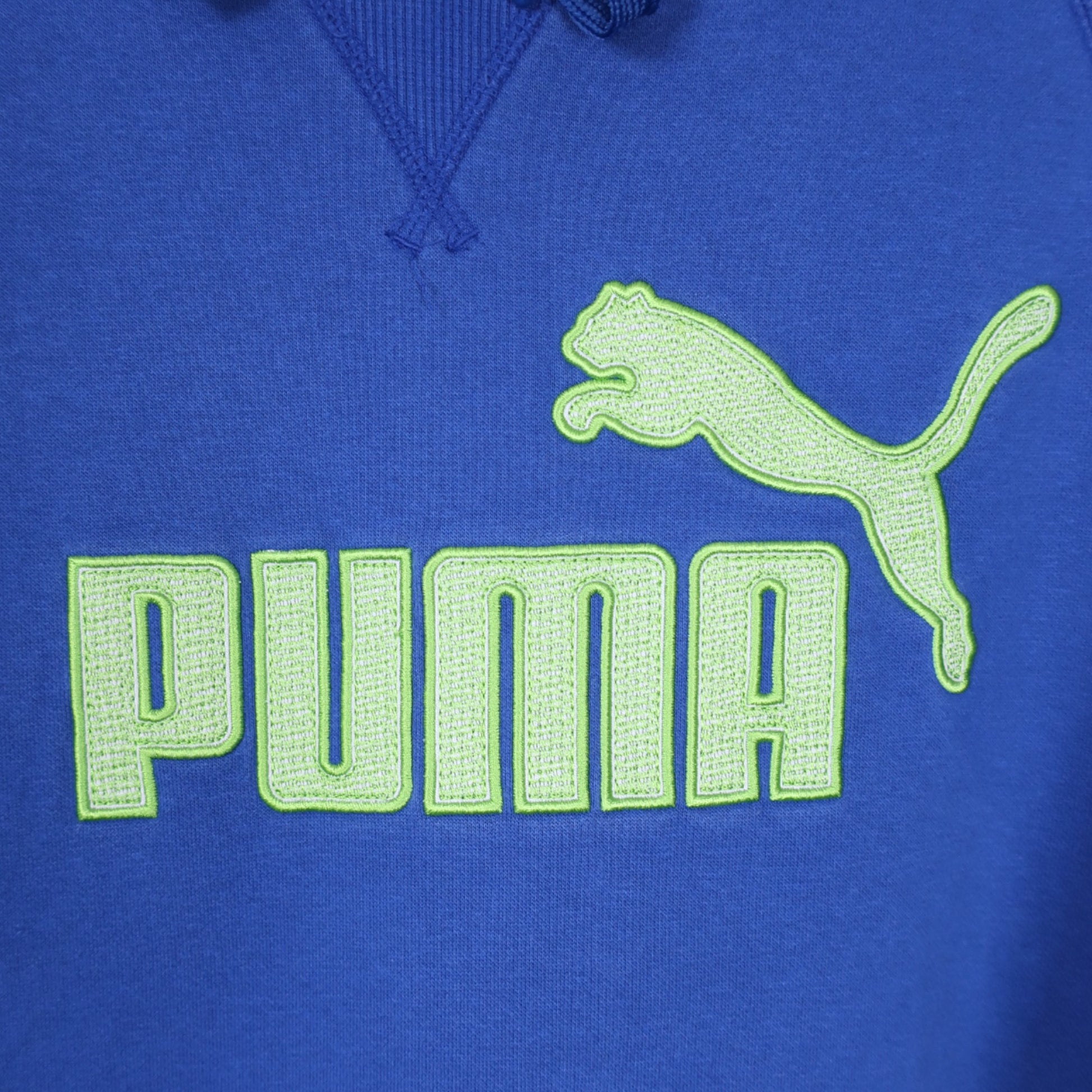 VINTAGE PUMA HOODIE - M