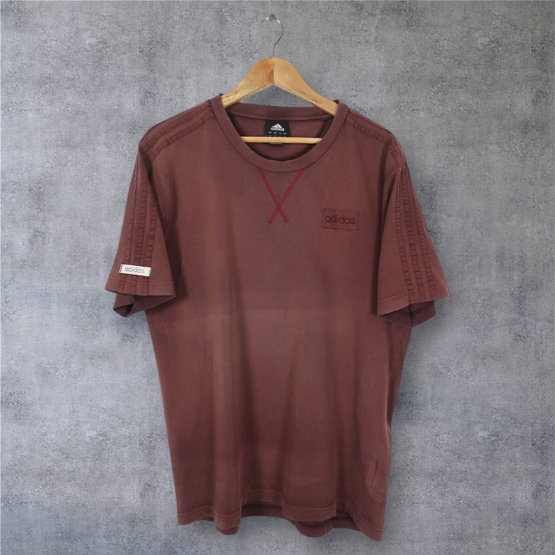 VINTAGE ADIDAS T-SHIRT - L