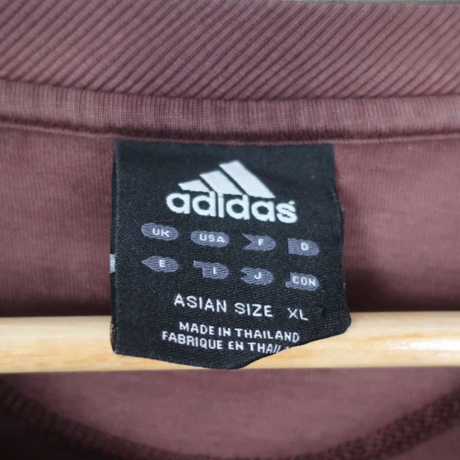 VINTAGE ADIDAS T-SHIRT - L