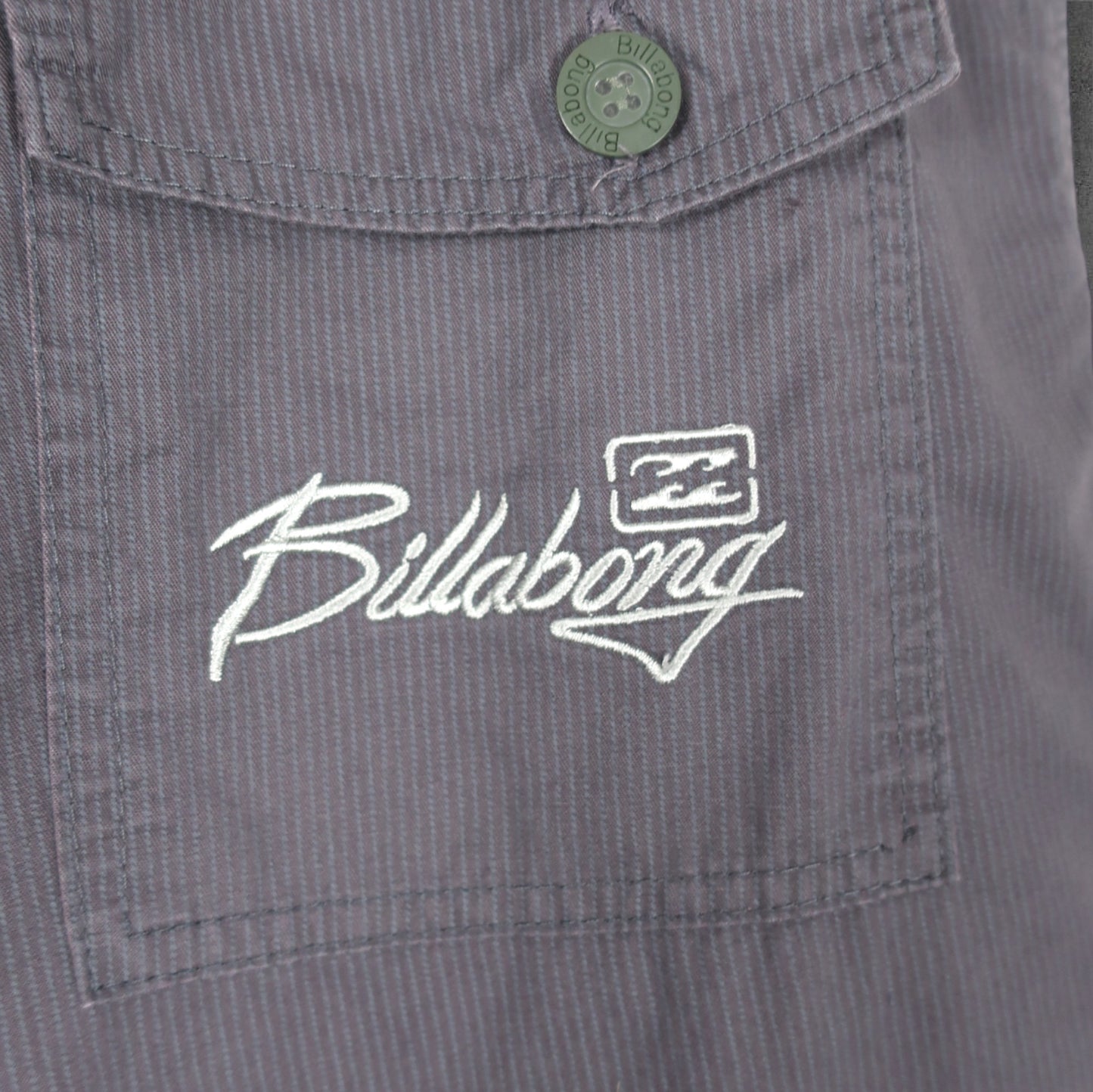 VINTAGE BILLABONG SHORTS - 38"