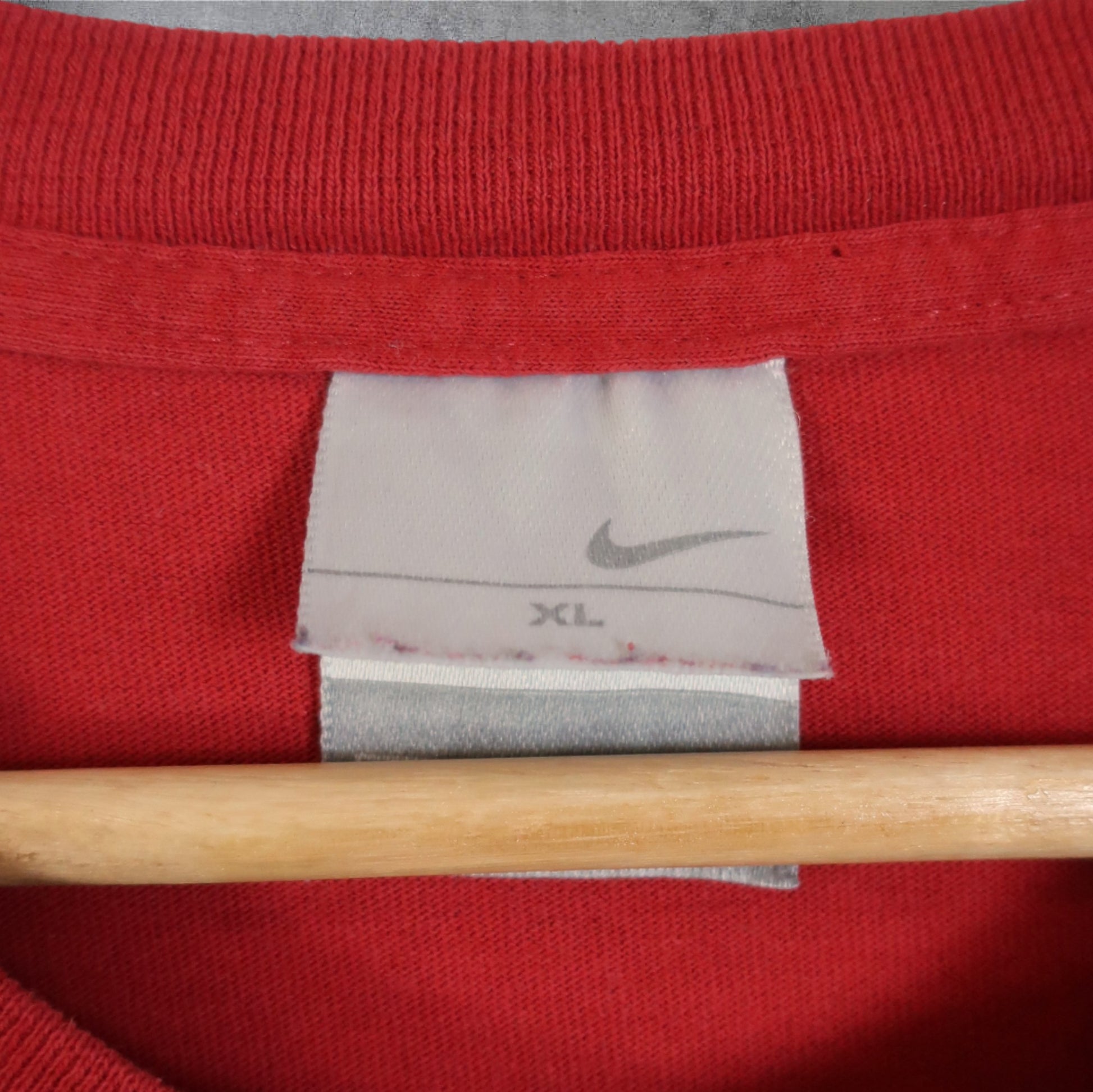 VINTAGE LONG-SLEEVE NIKE T-SHIRT - XL