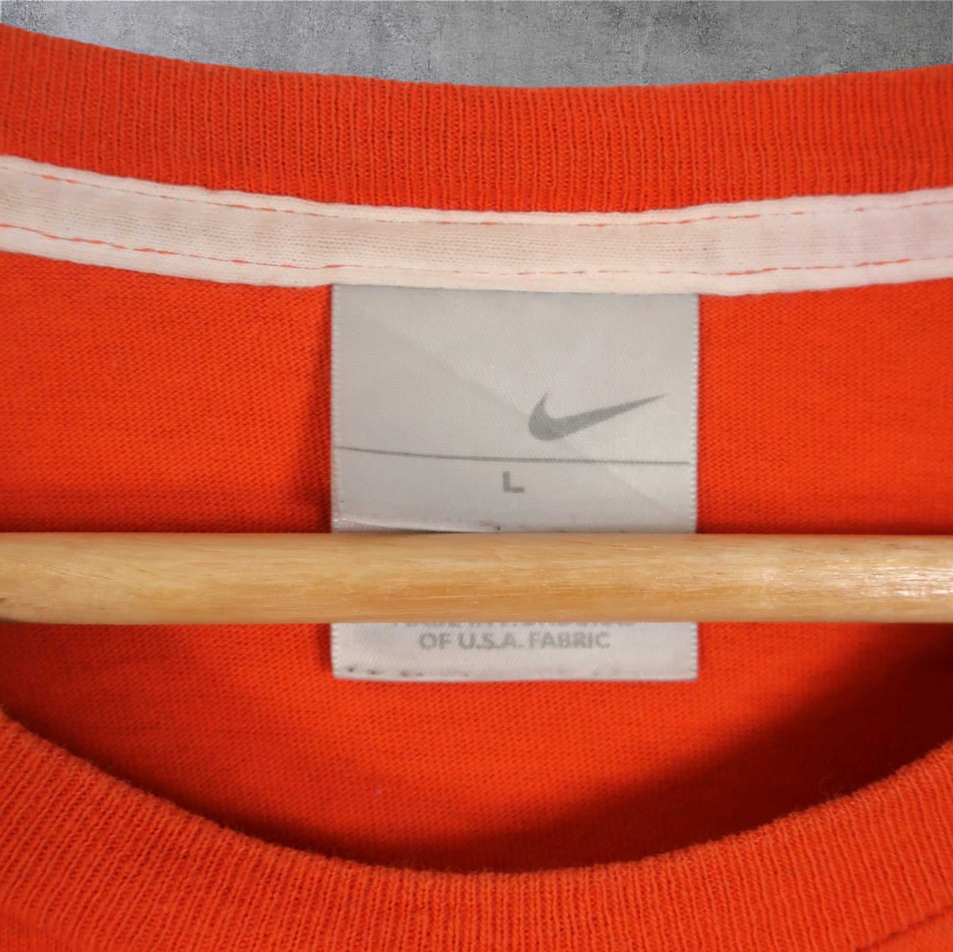 VINTAGE NIKE T-SHIRT - L