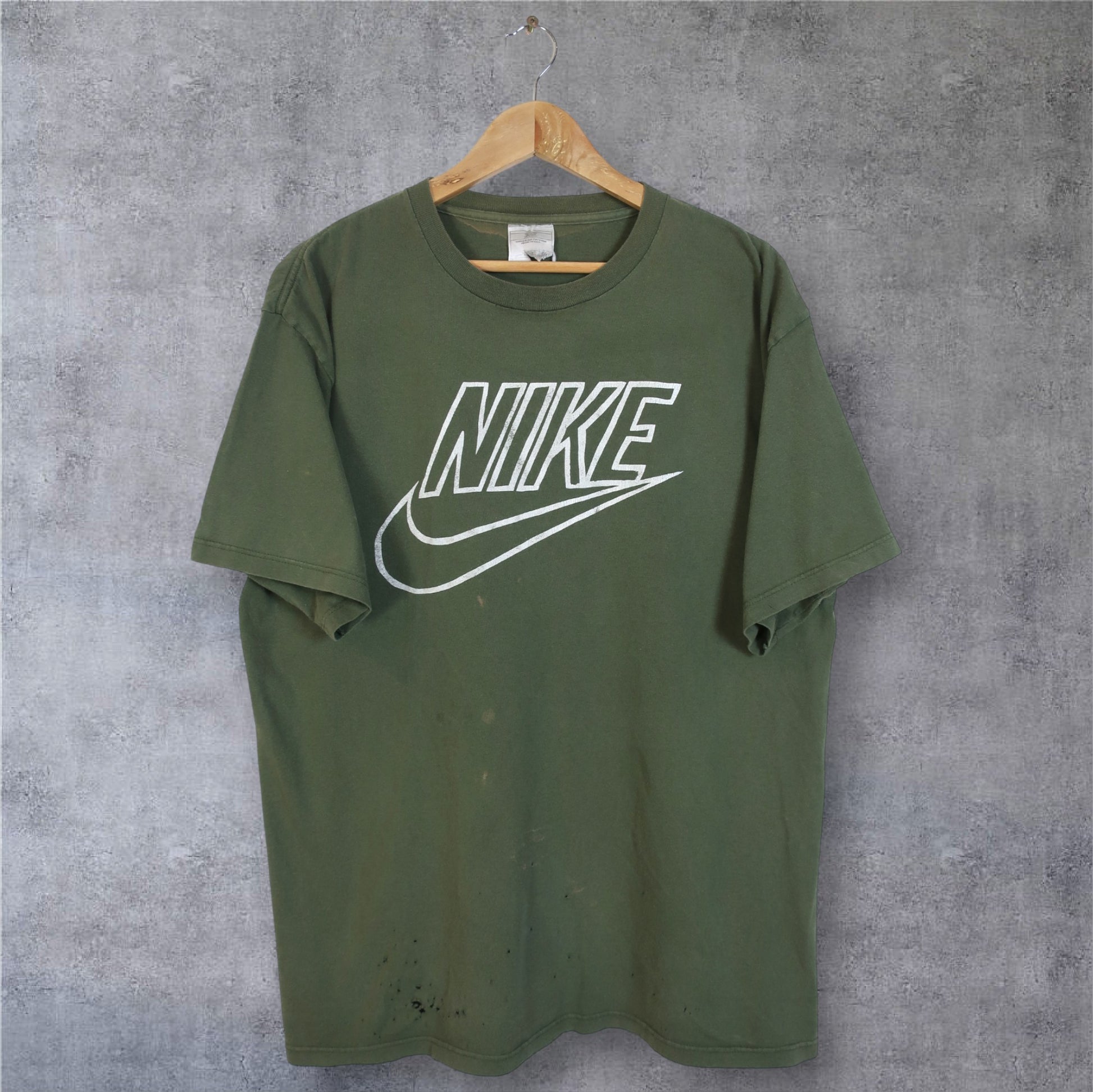 VINTAGE NIKE T-SHIRT - L