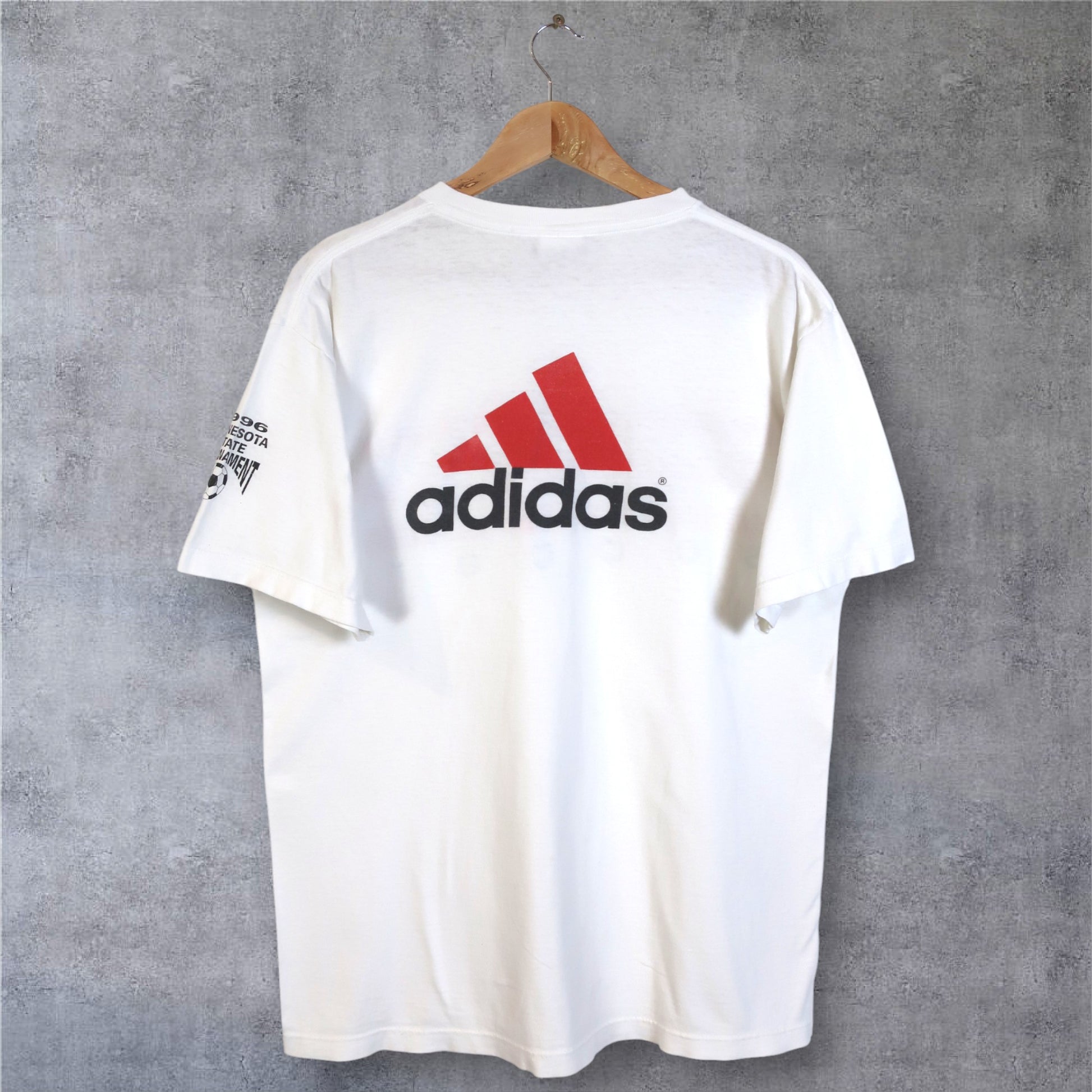 VINTAGE ADIDAS T-SHIRT - M