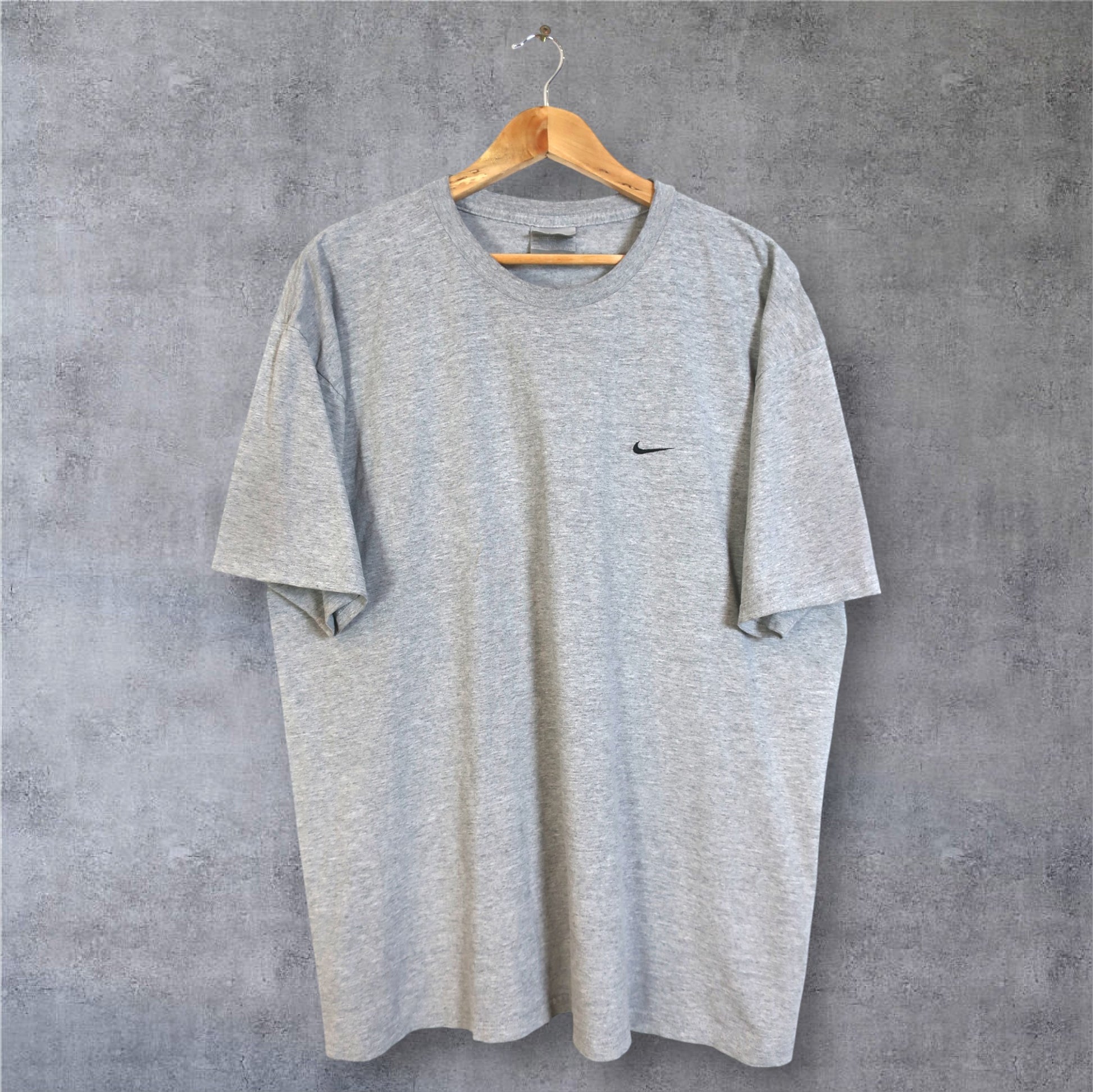 VINTAGE NIKE T-SHIRT - XL