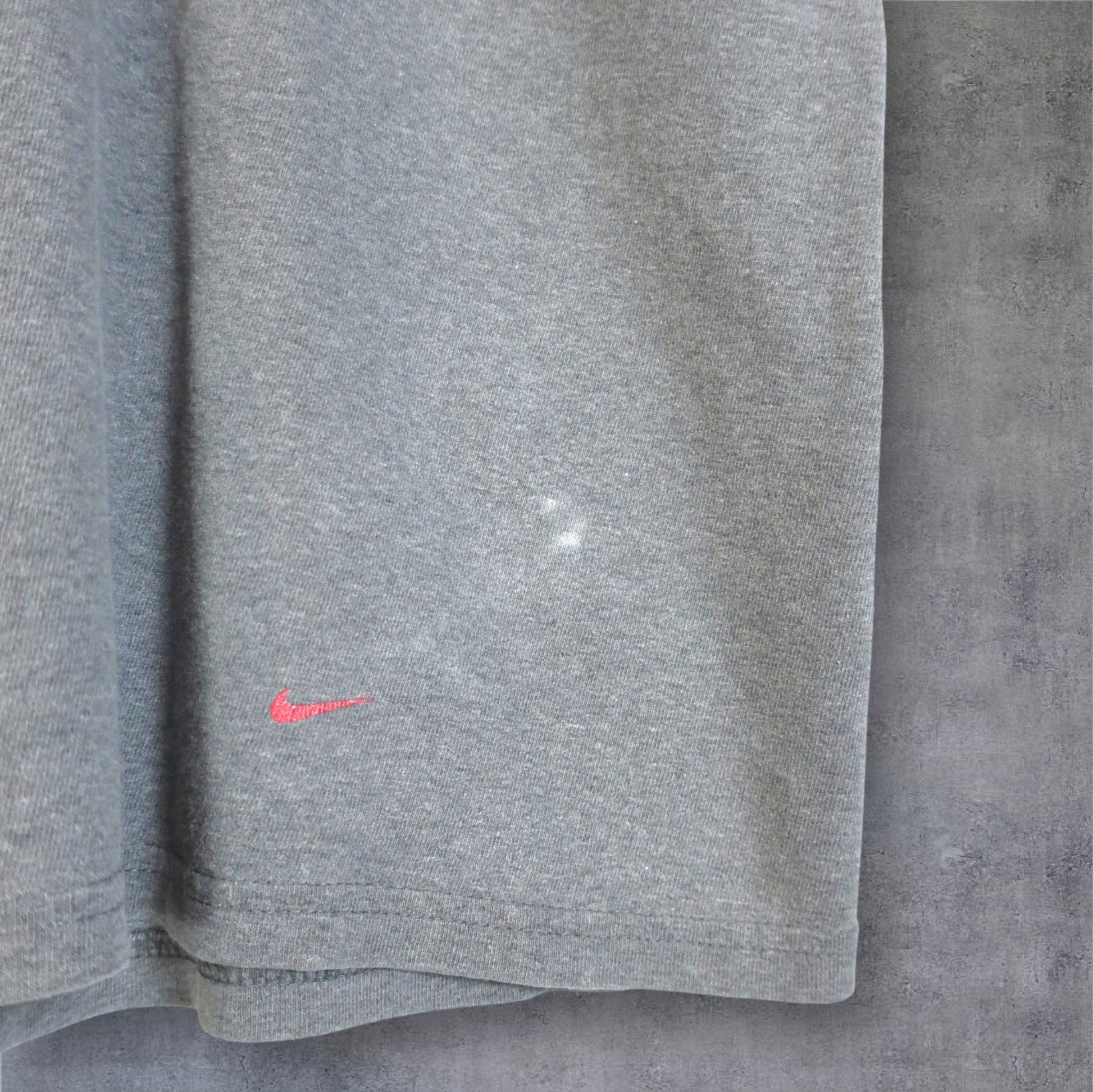 VINTAGE NIKE T-SHIRT - S