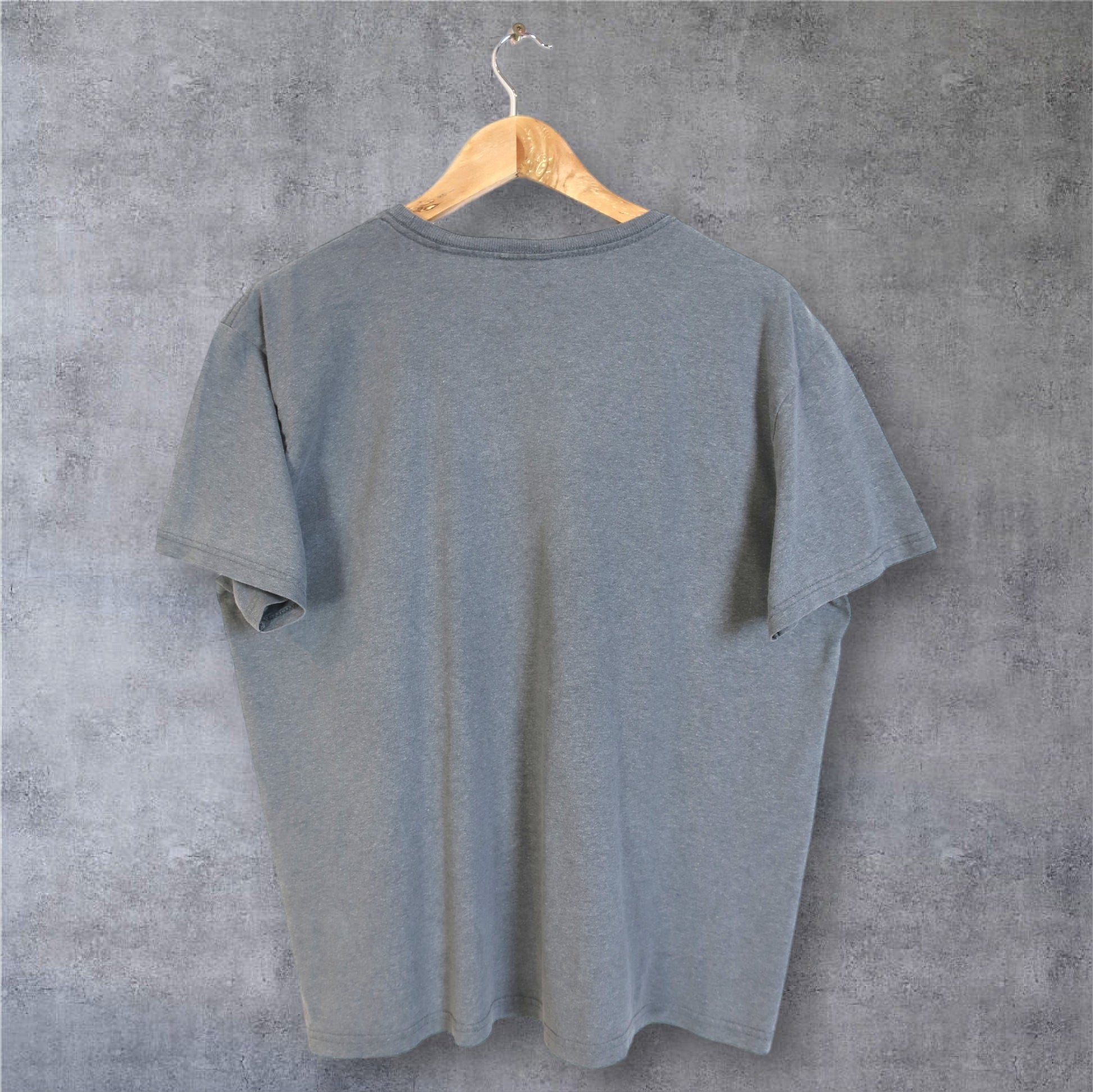 VINTAGE NIKE T-SHIRT - S