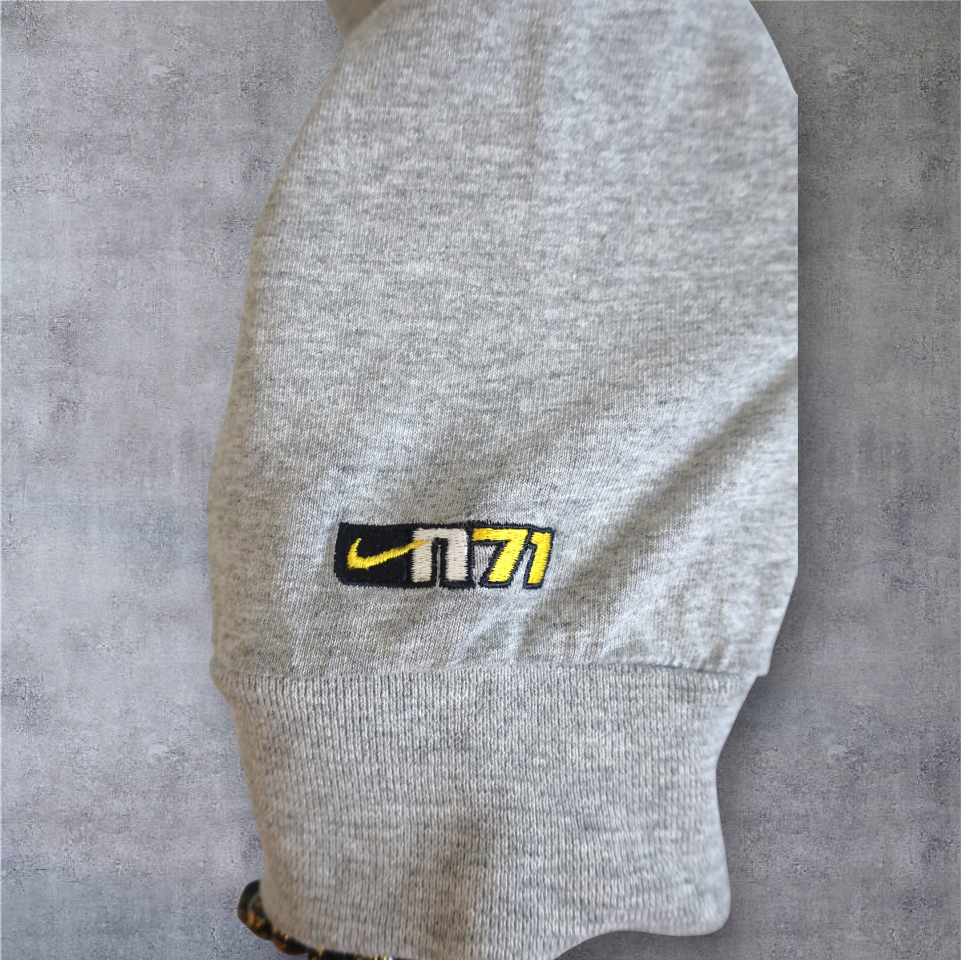 VINTAGE LONG-SLEEVE NIKE T-SHIRT - XXL