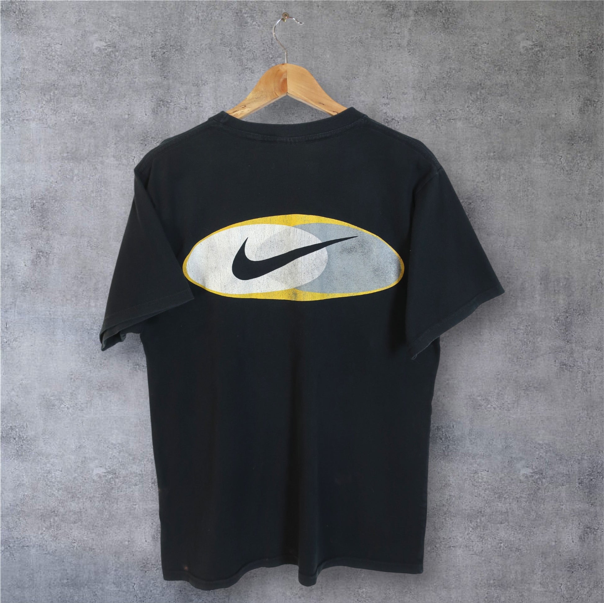 VINTAGE NIKE T-SHIRT - S