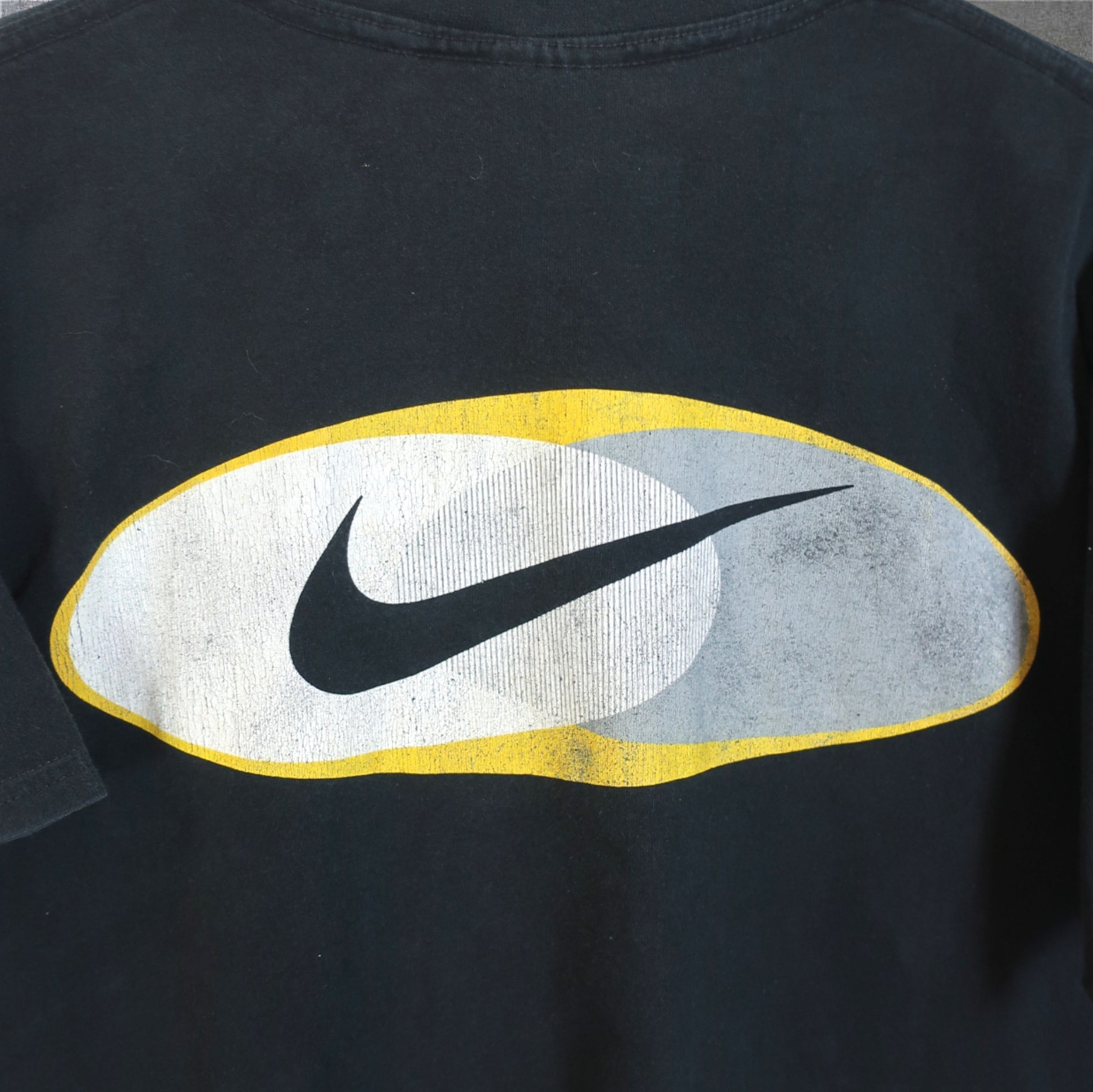 VINTAGE NIKE T-SHIRT - S