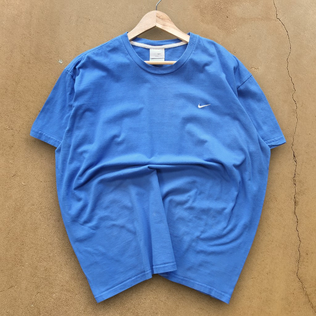 VINTAGE NIKE T-SHIRT - XXL/XL