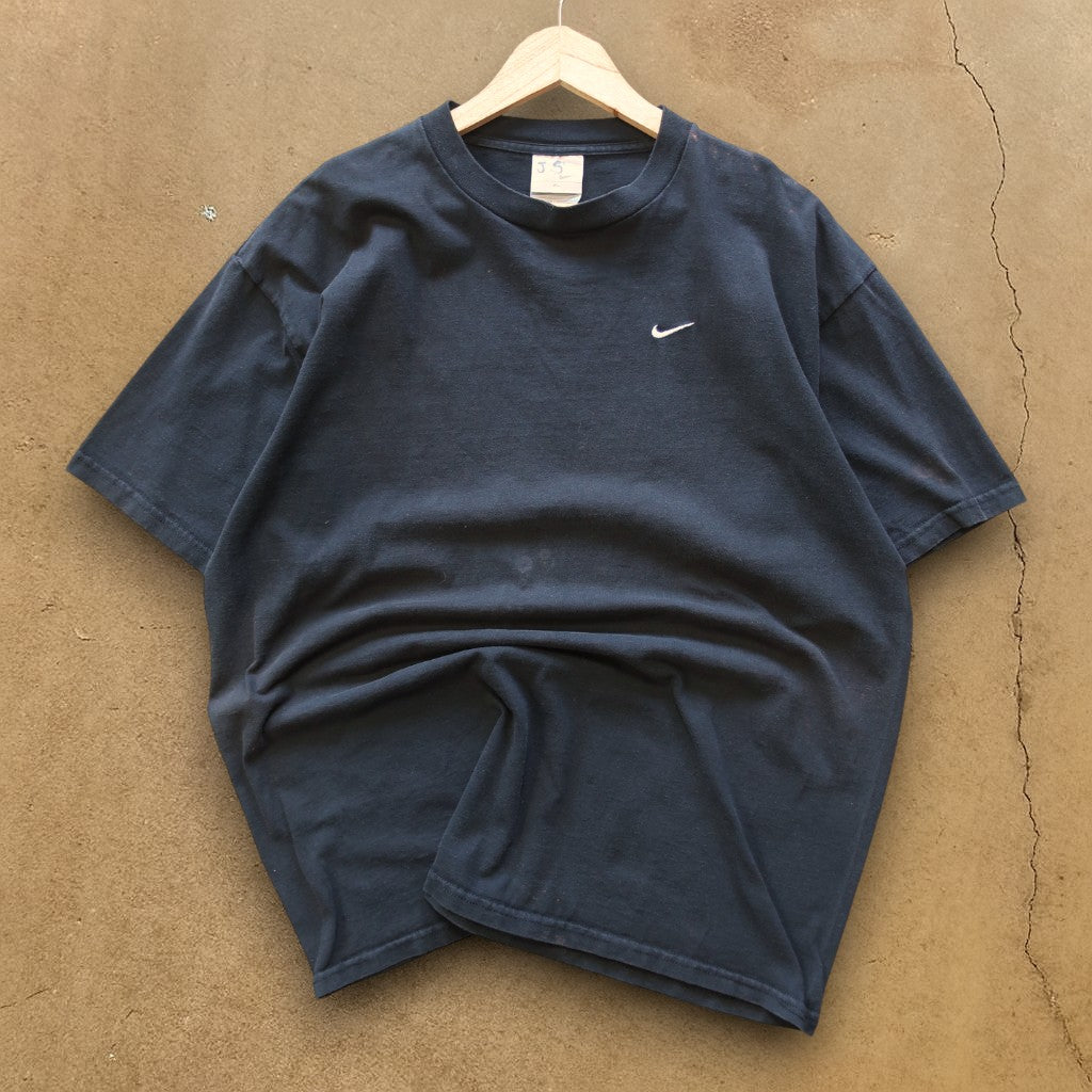 VINTAGE NIKE T-SHIRT - XL