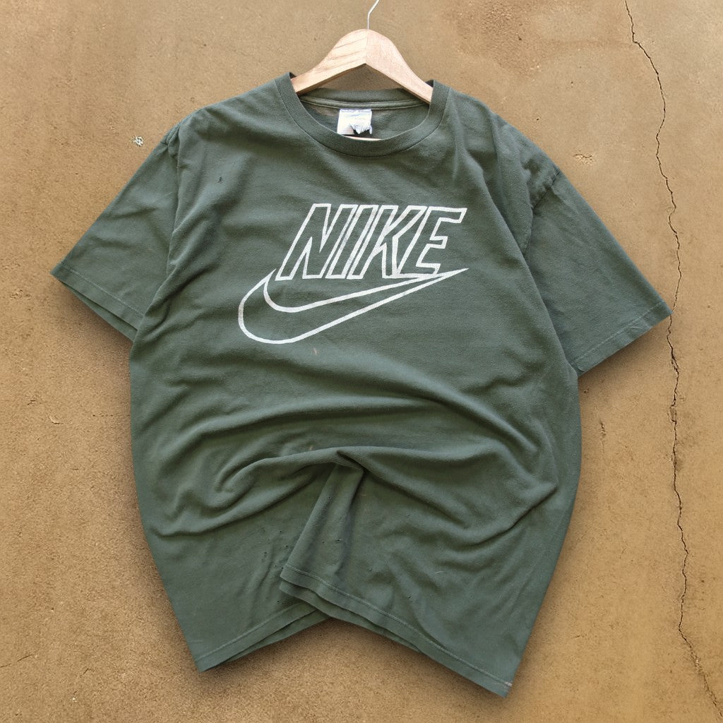 VINTAGE NIKE T-SHIRT - L