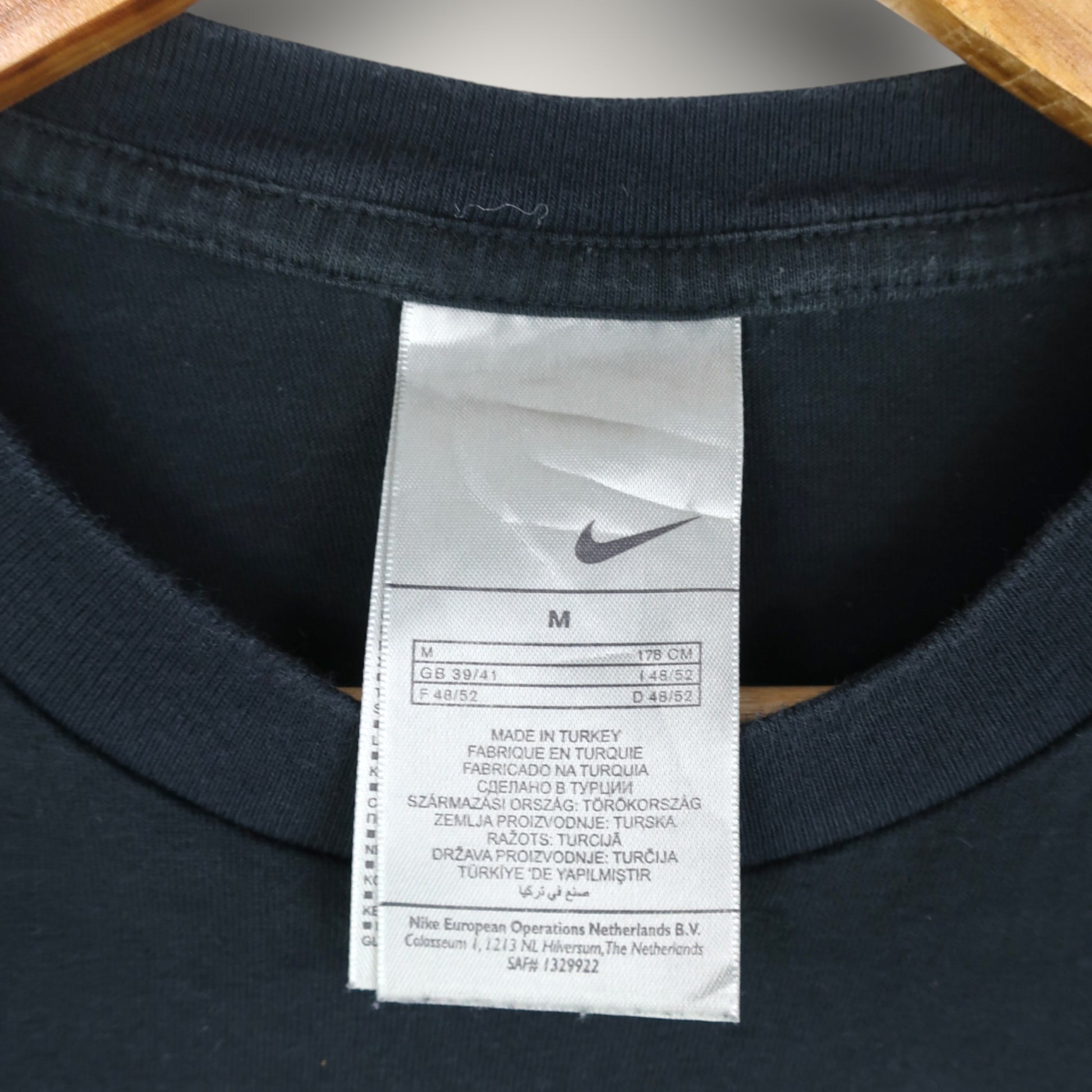 VINTAGE NIKE T-SHIRT - M