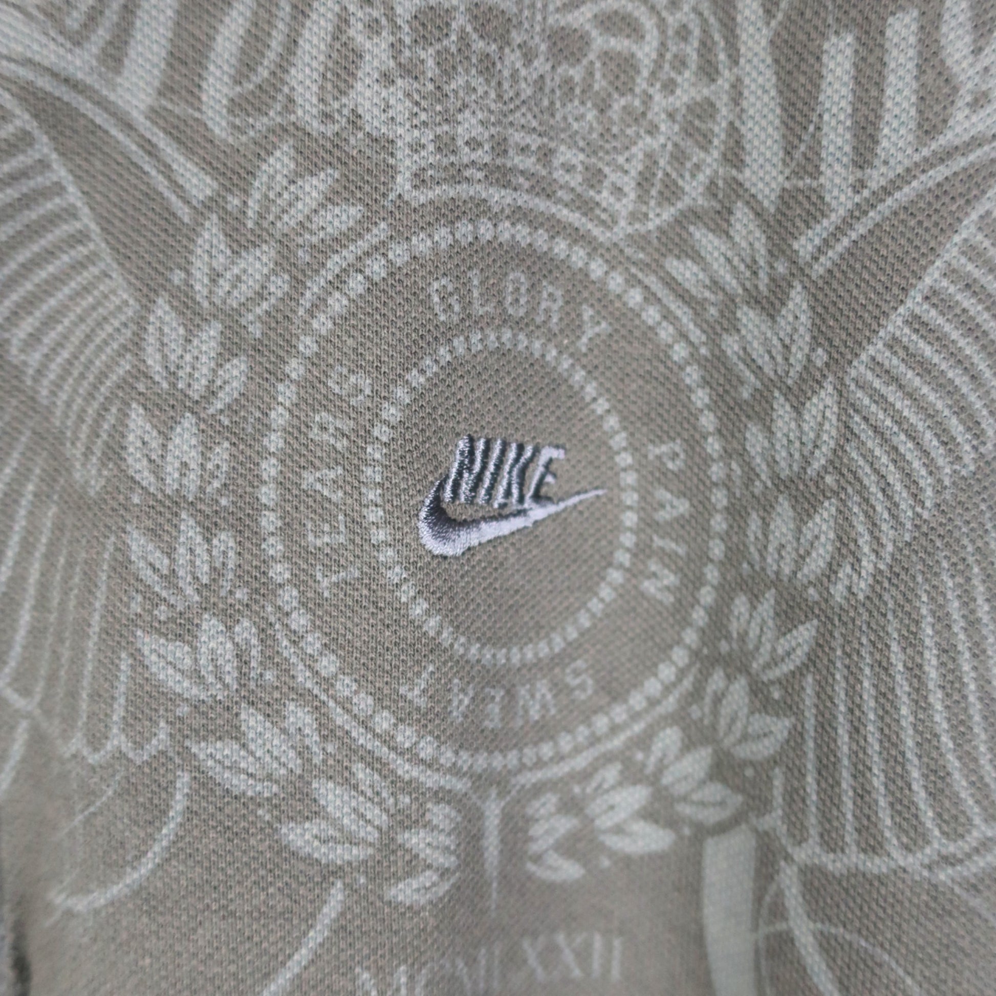 VINTAGE LONG-SLEEVE NIKE T-SHIRT - XL