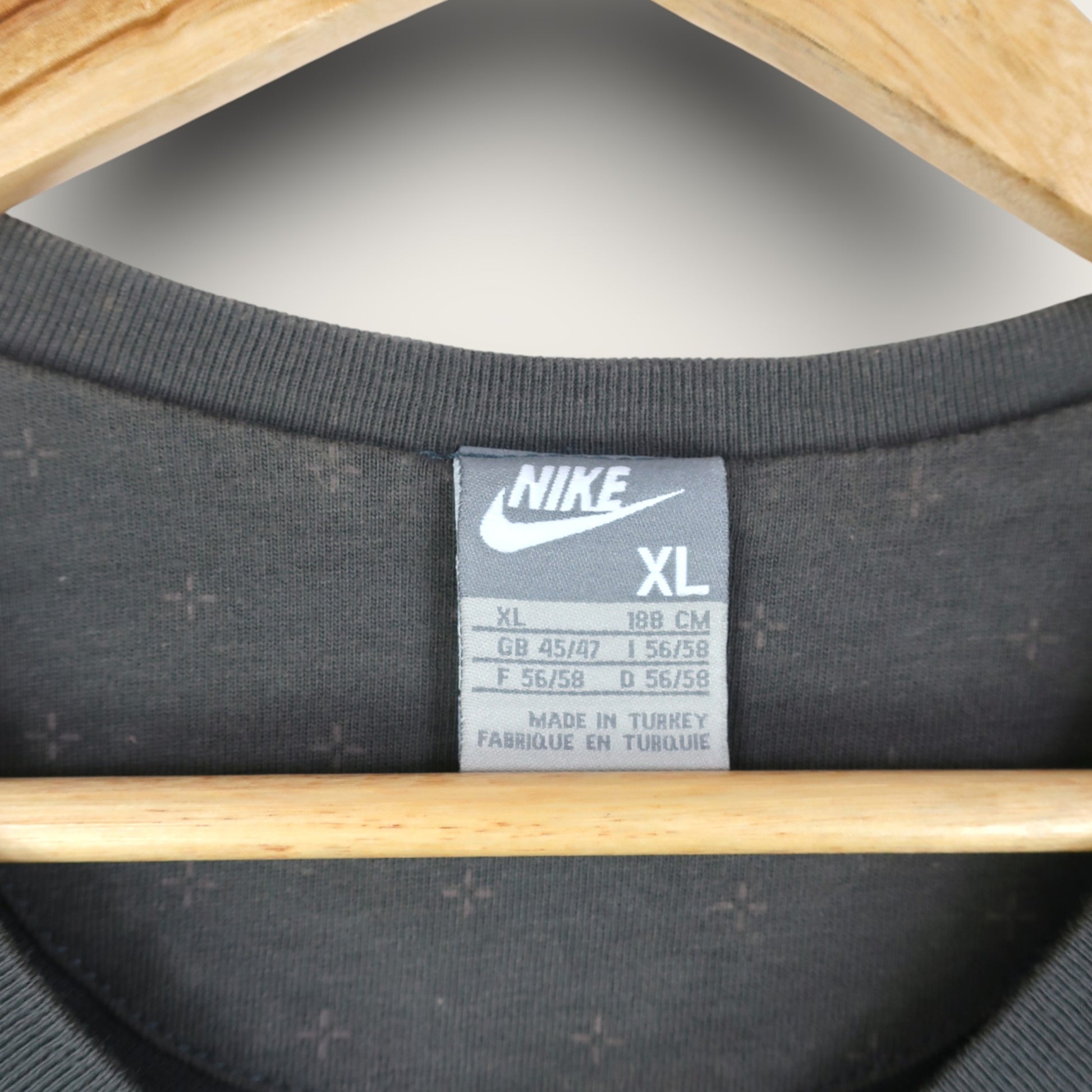 VINTAGE LONG-SLEEVE NIKE T-SHIRT - XL