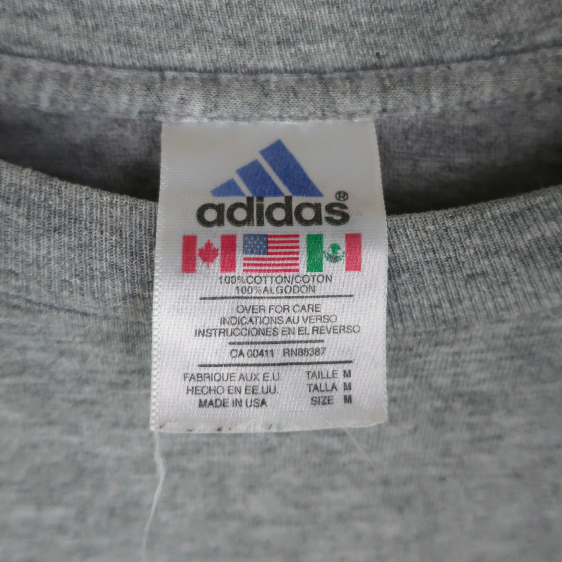 VINTAGE ADIDAS T-SHIRT - M
