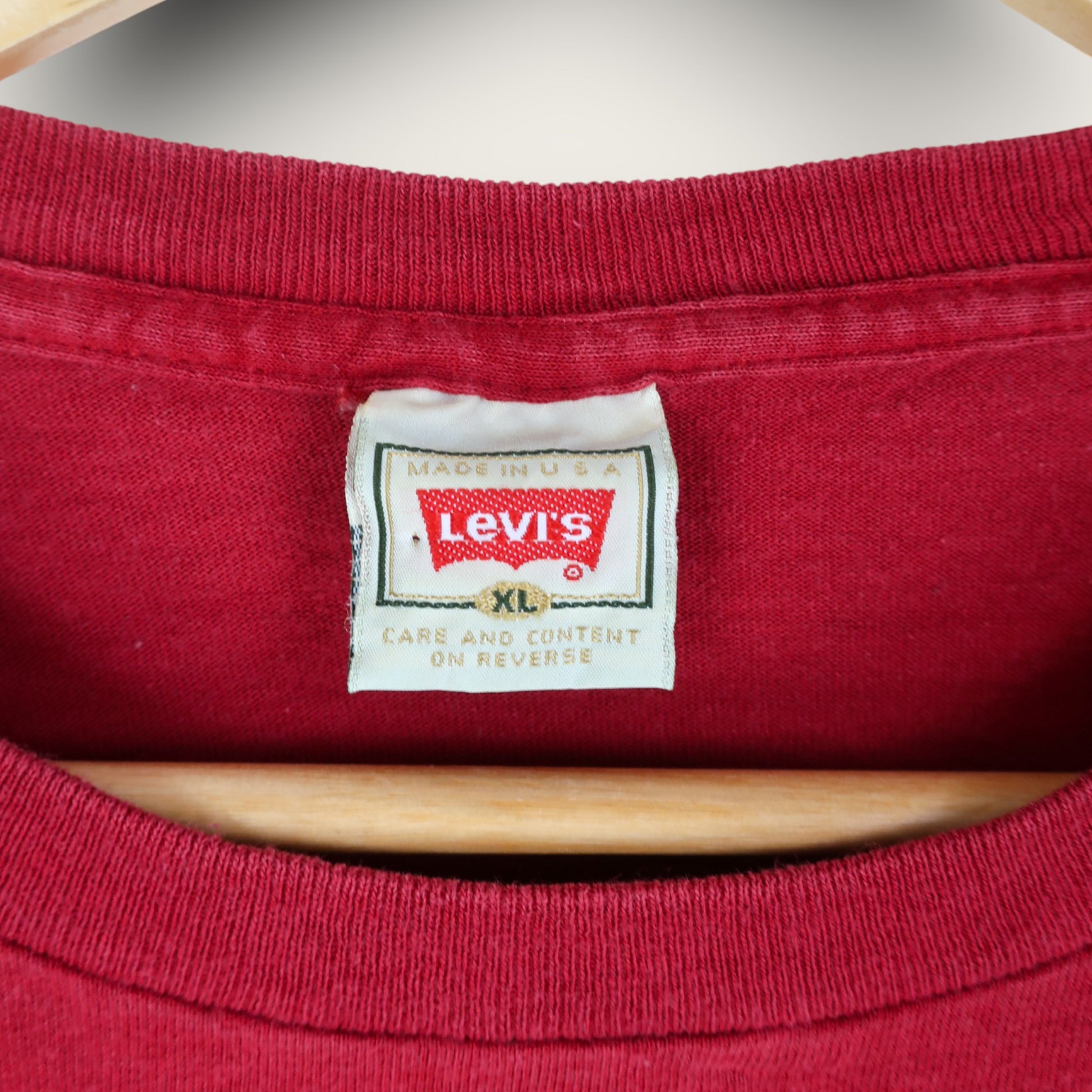 VINTAGE LEVI'S T-SHIRT - XL