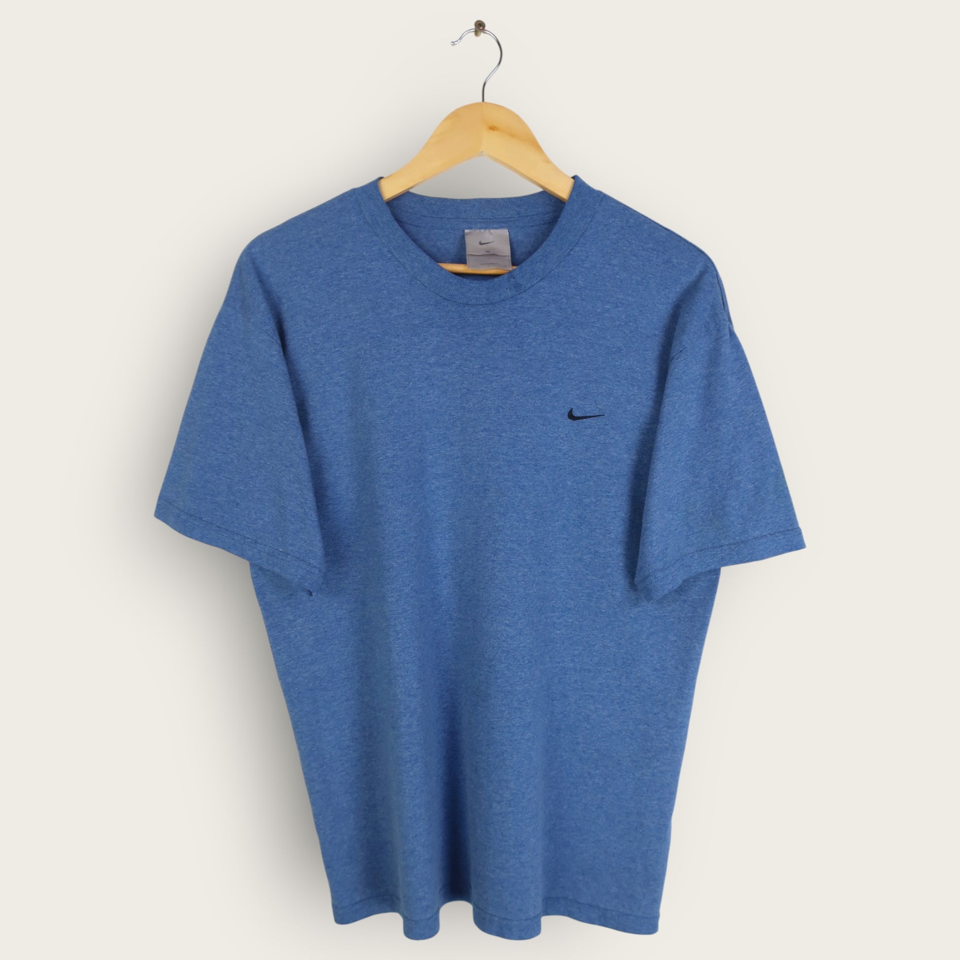 VINTAGE NIKE T-SHIRT - M