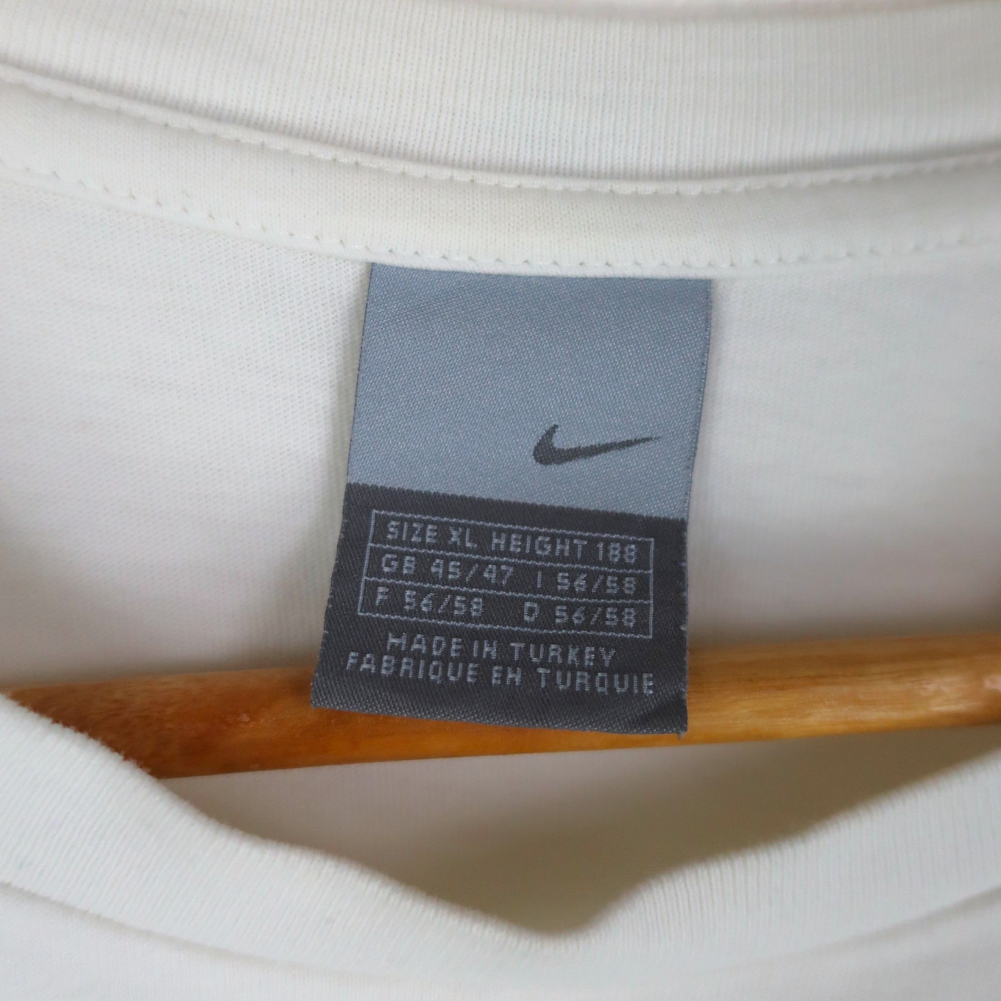 VINTAGE NIKE FOOTBALL T-SHIRT - XL