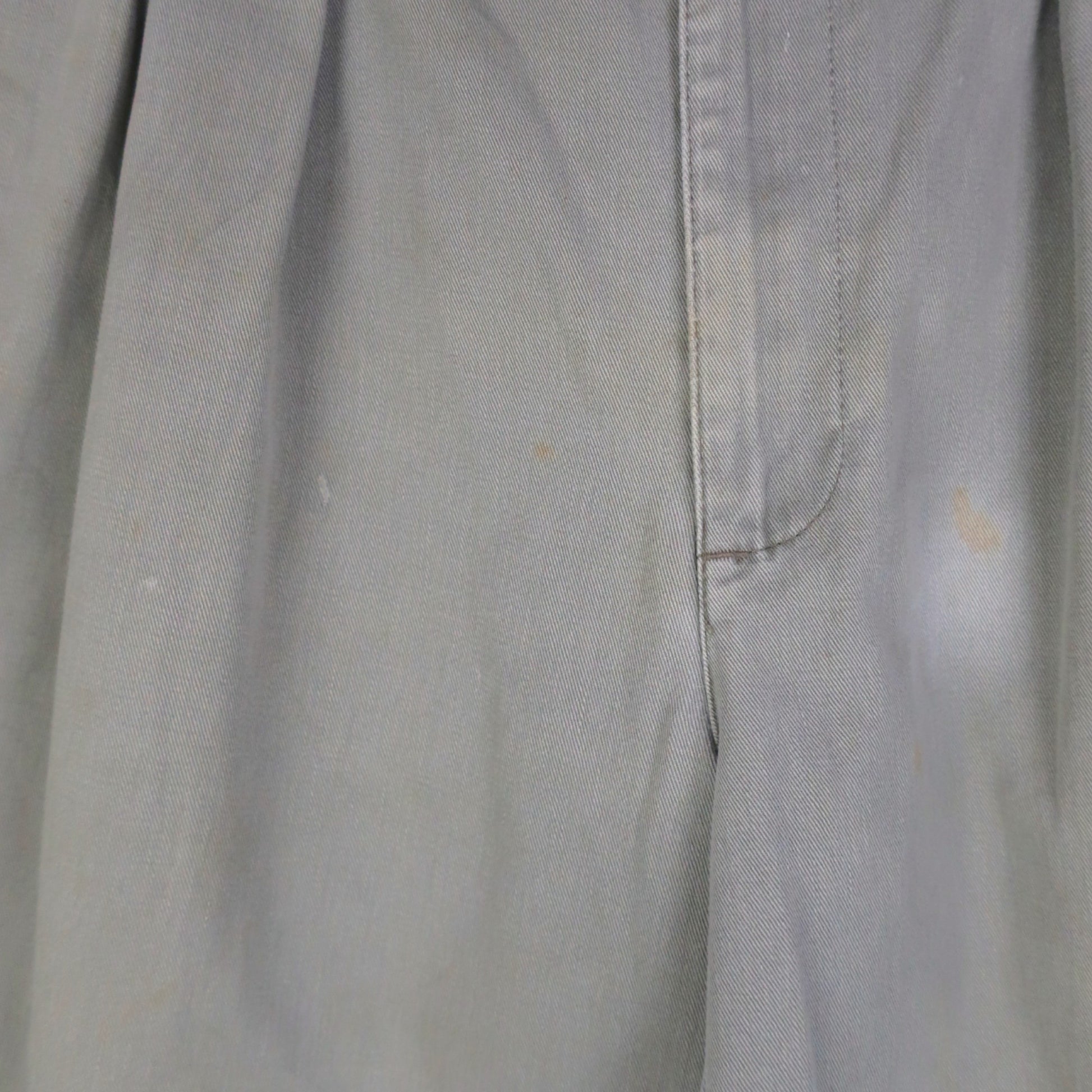VINTAGE RALPH LAUREN PLEATED CHINO SHORTS - 31"
