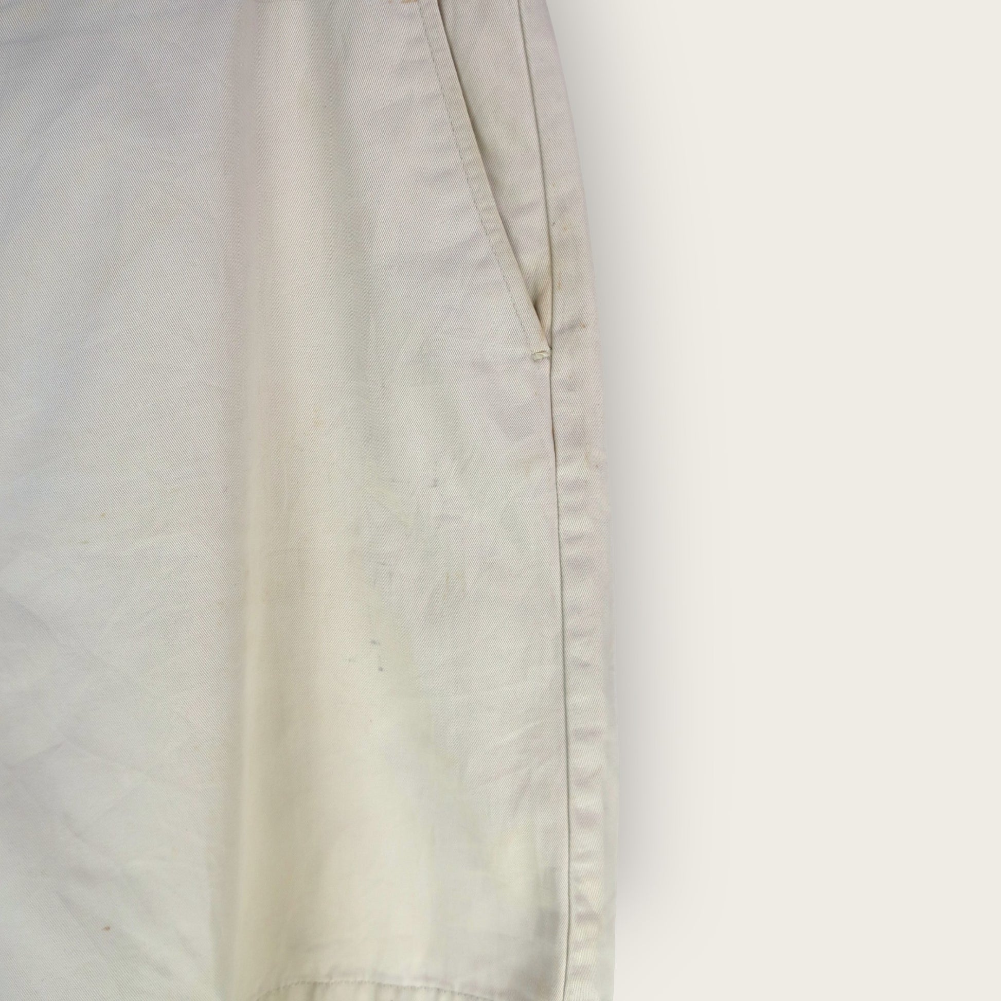 VINTAGE RALPH LAUREN CHINO SHORTS - 35"