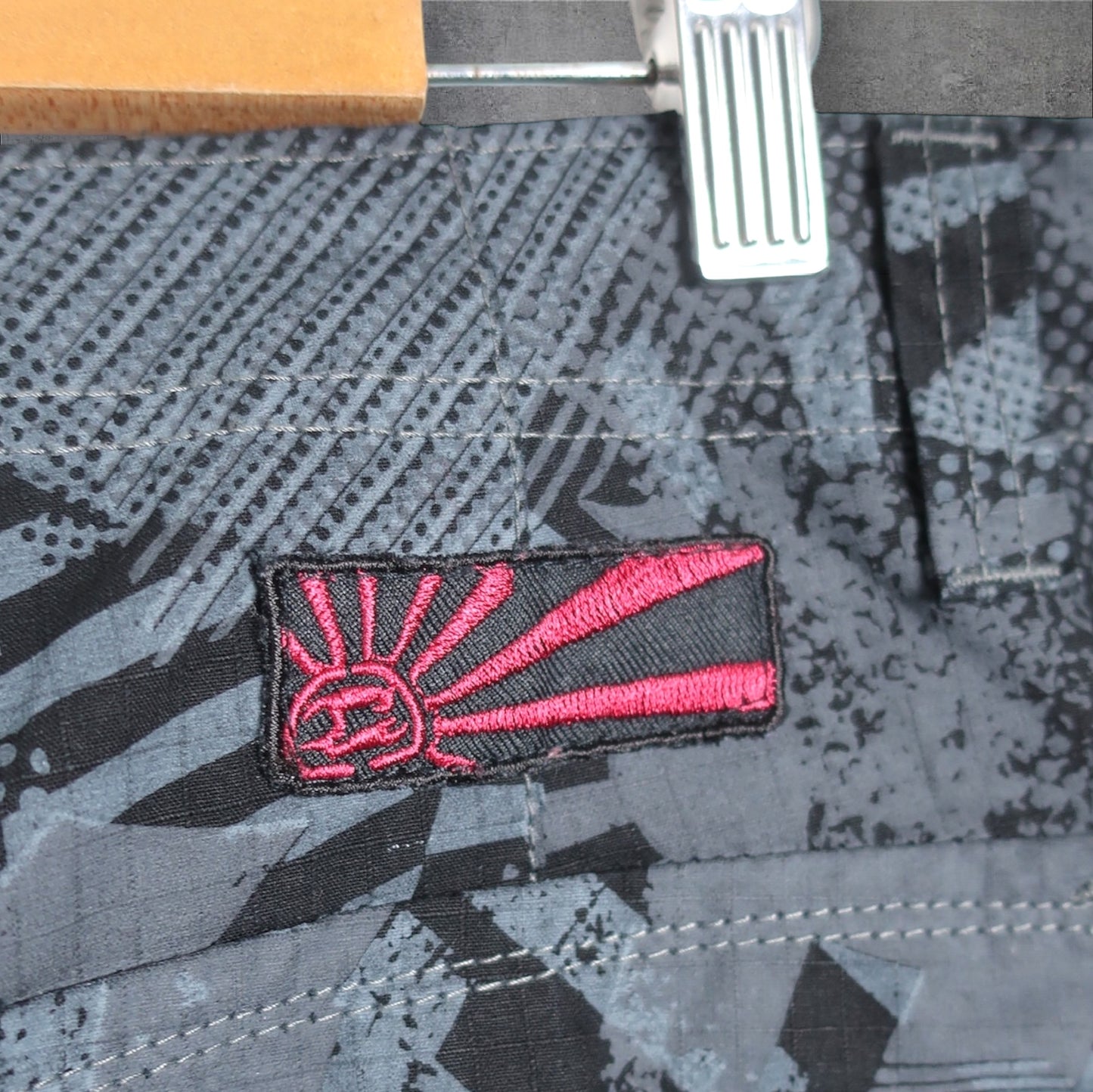 VINTAGE BILLABONG CARGO SHORTS - 38"