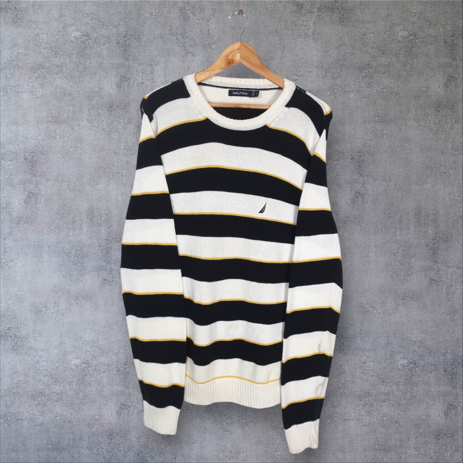 VINTAGE NAUTICA KNIT SWEATER - M