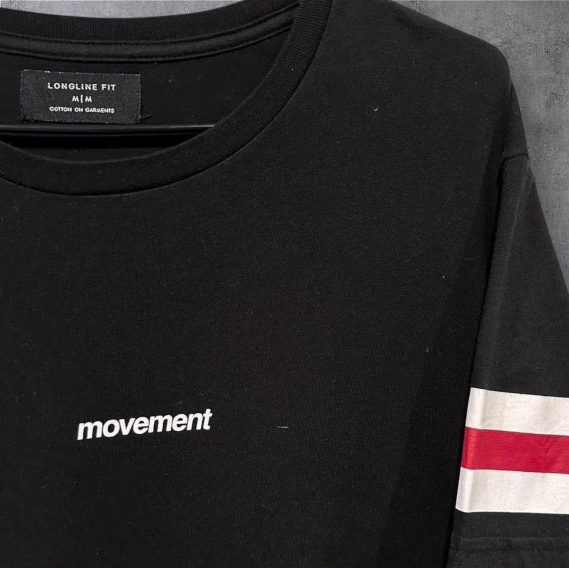 COTTON ON T-SHIRT - M