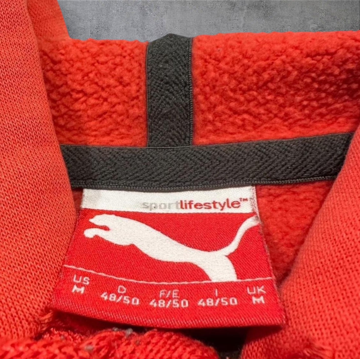 VINTAGE PUMA HOODIE - M