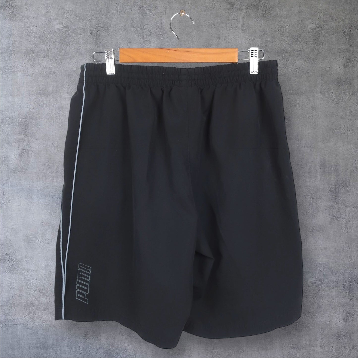 VINTAGE PUMA SPORT SHORTS - L