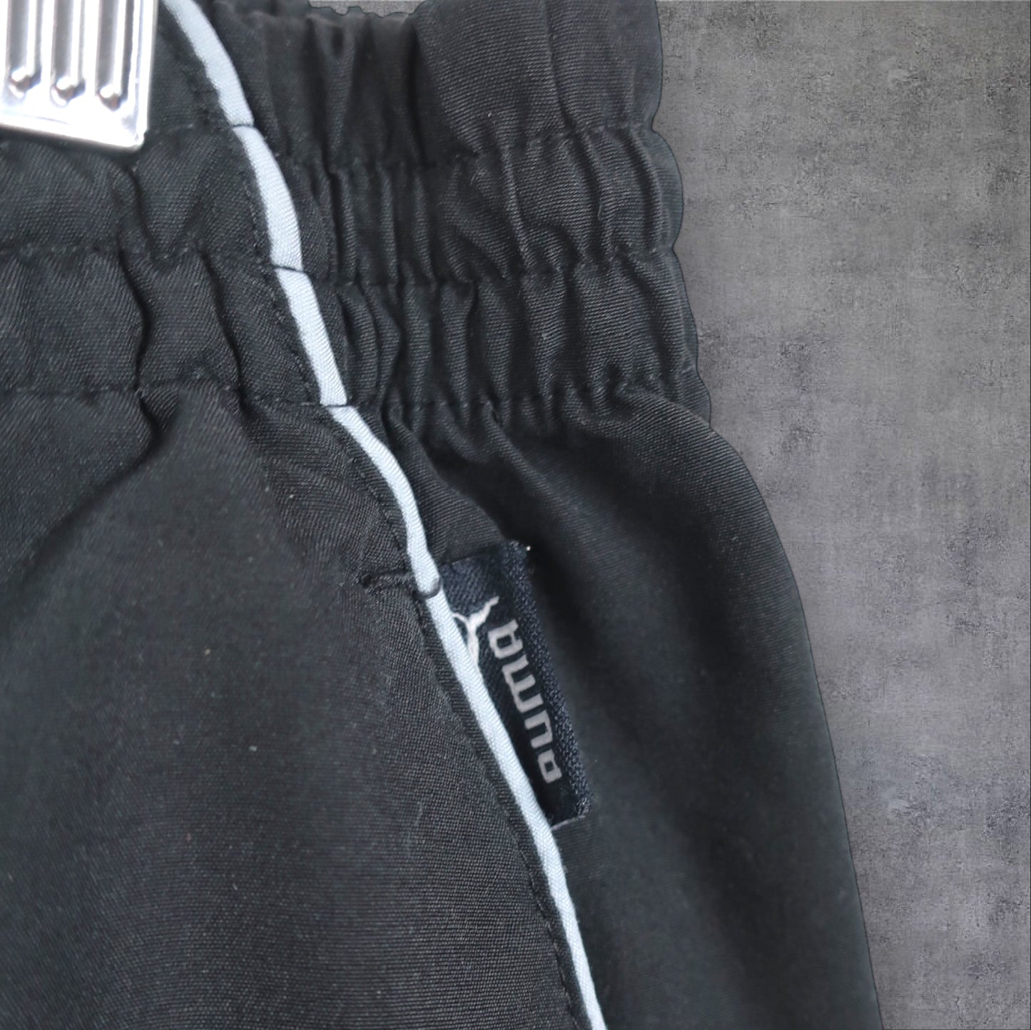 VINTAGE PUMA SPORT SHORTS - L